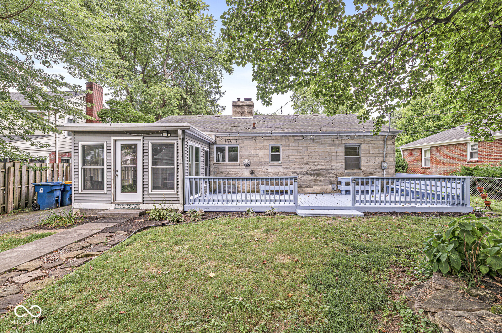 1155 Ivy Lane
