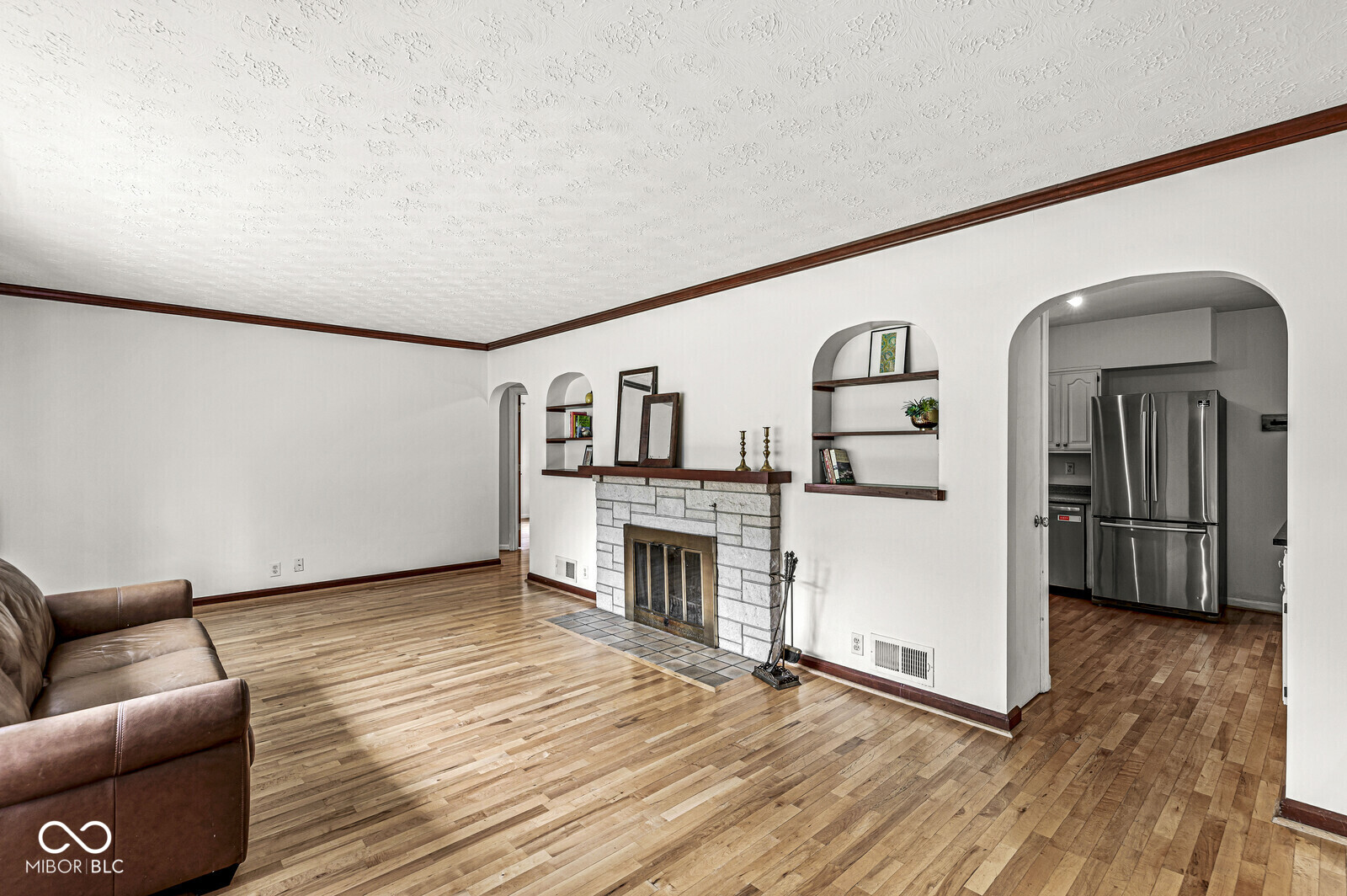 1155 Ivy Lane