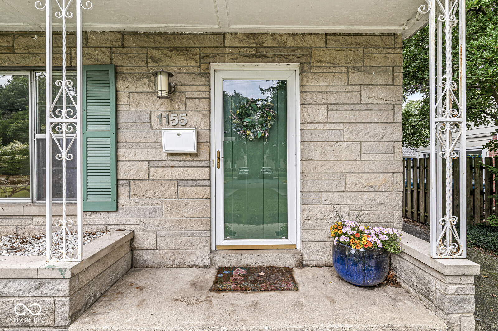 1155 Ivy Lane