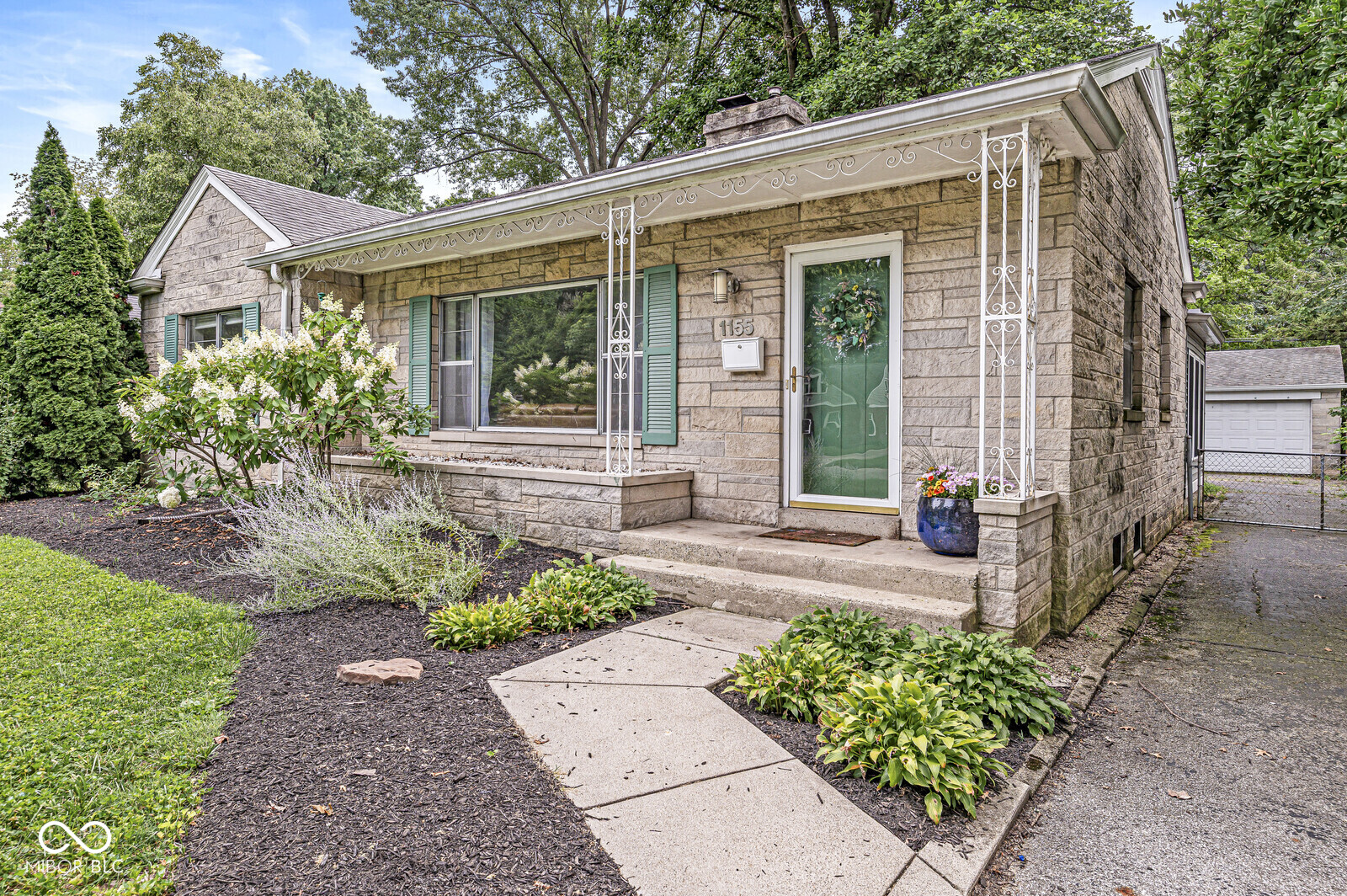 1155 Ivy Lane