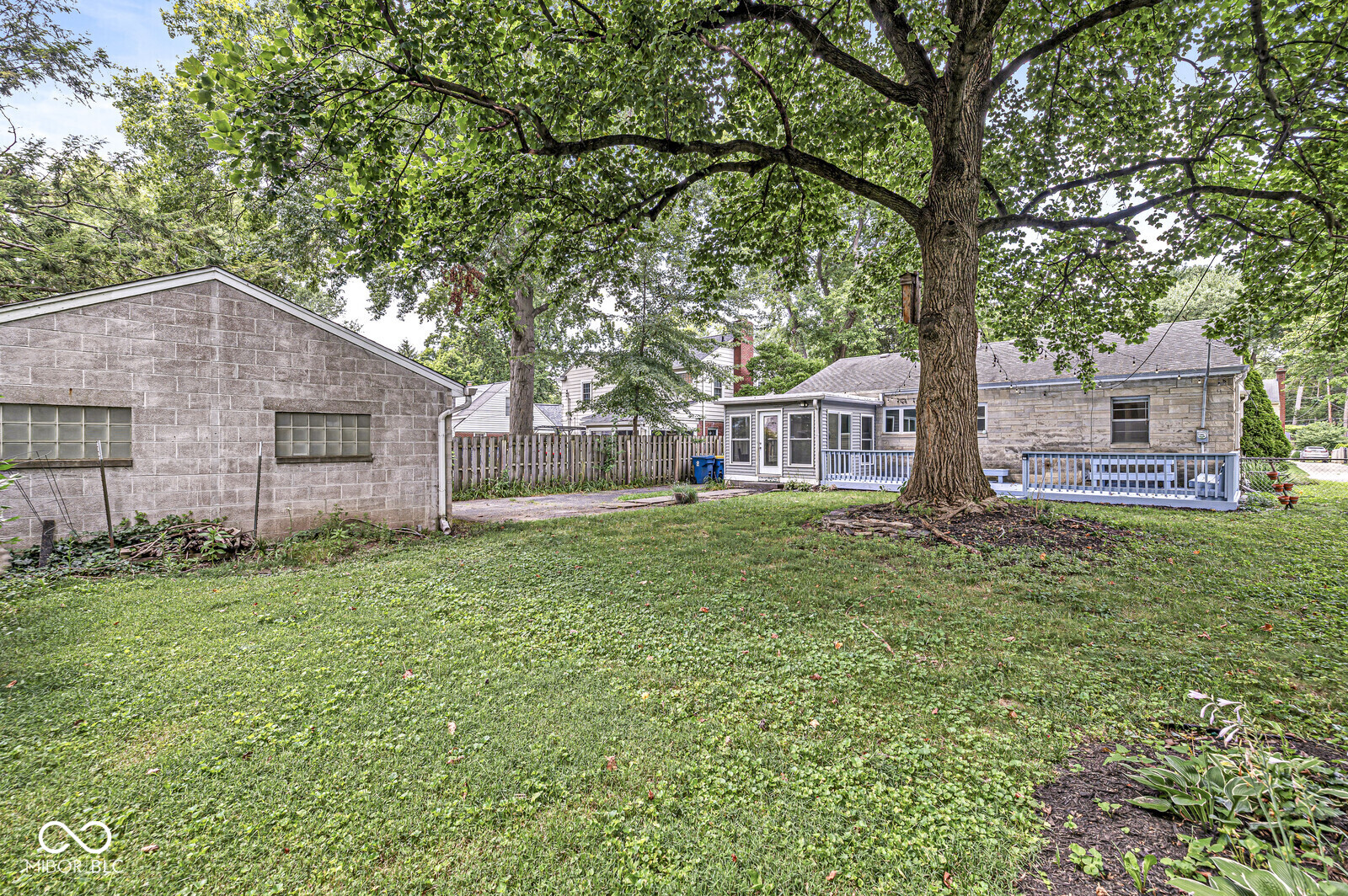 1155 Ivy Lane