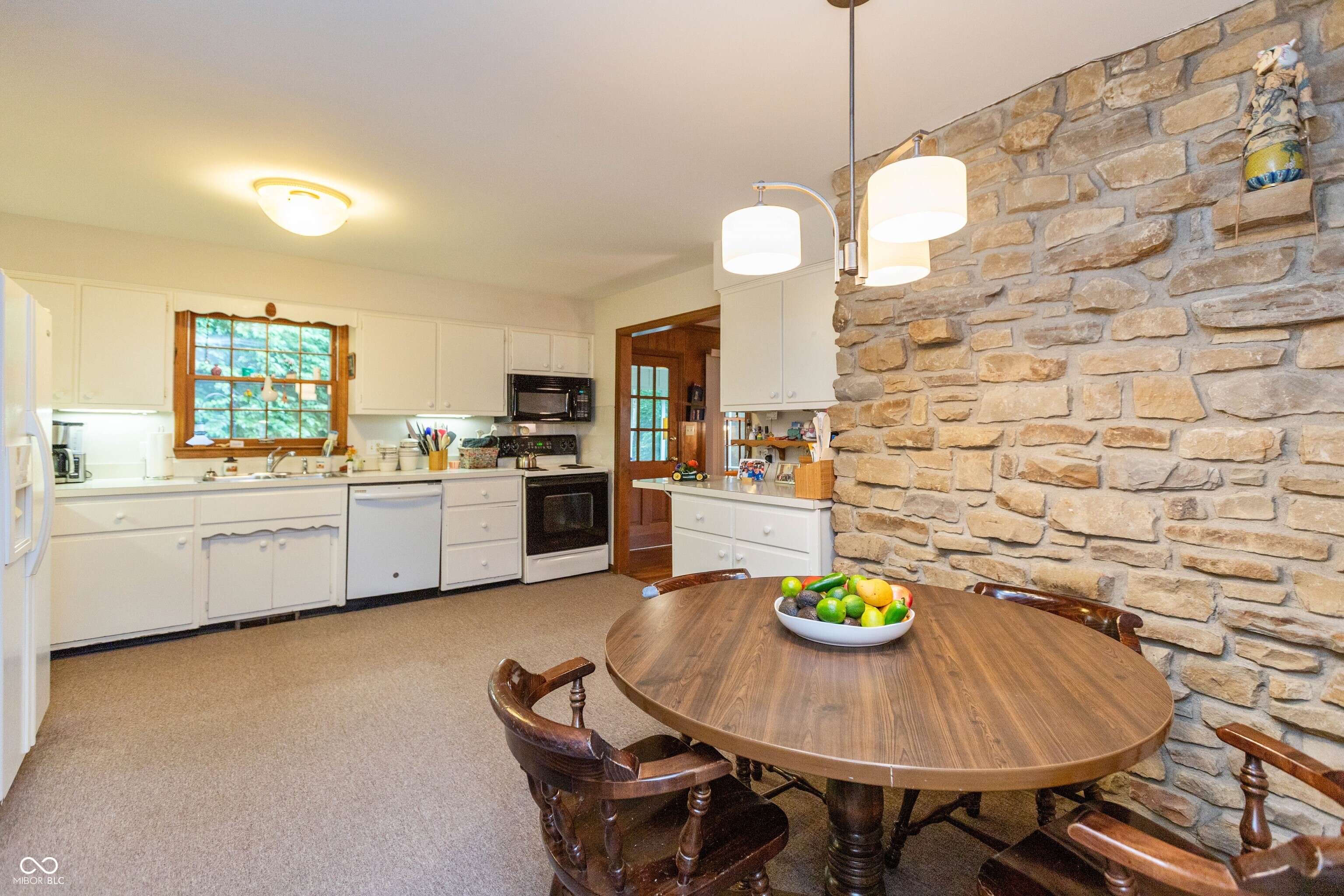 6004 Buckskin Circle