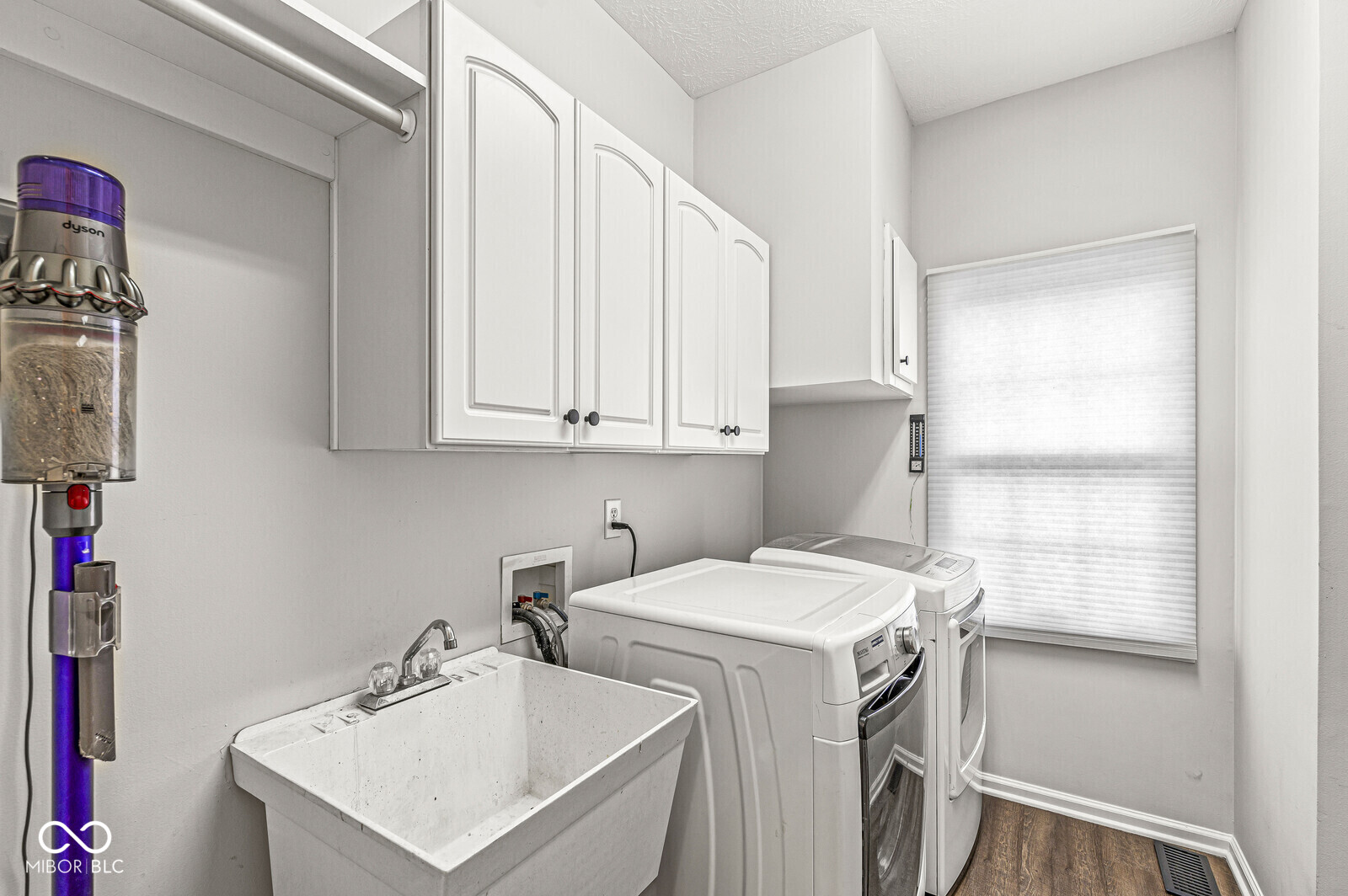 10928 Valley Forge Circle