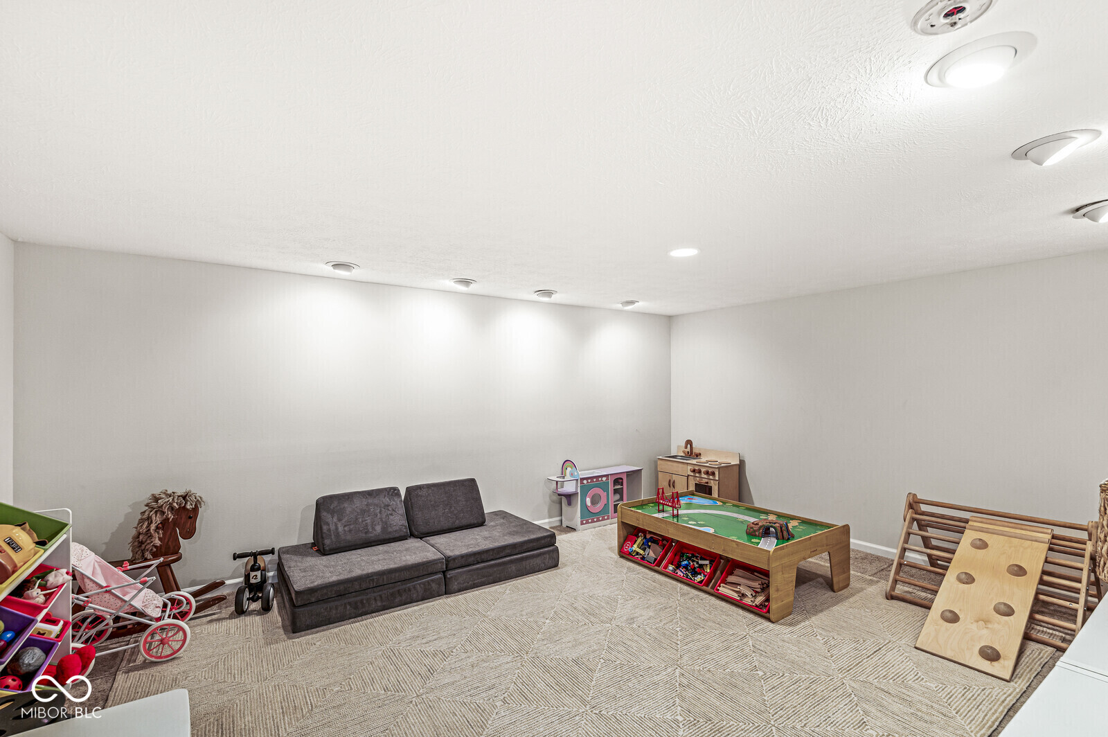 10928 Valley Forge Circle
