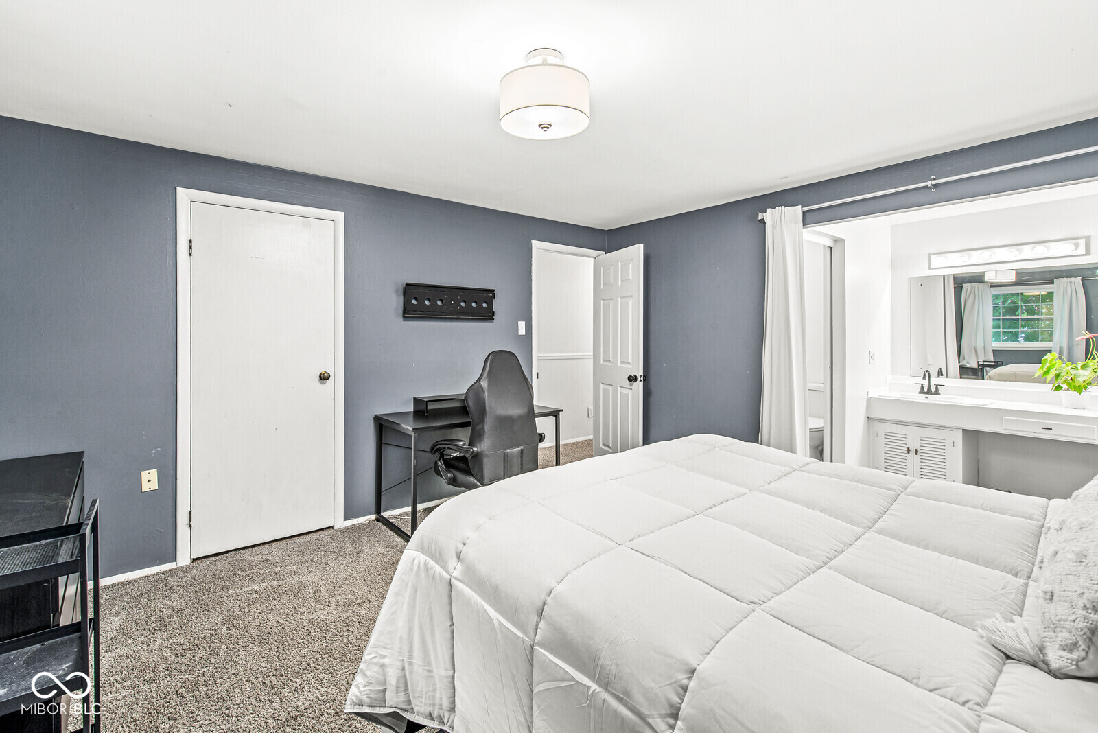 1550 W 72nd Street