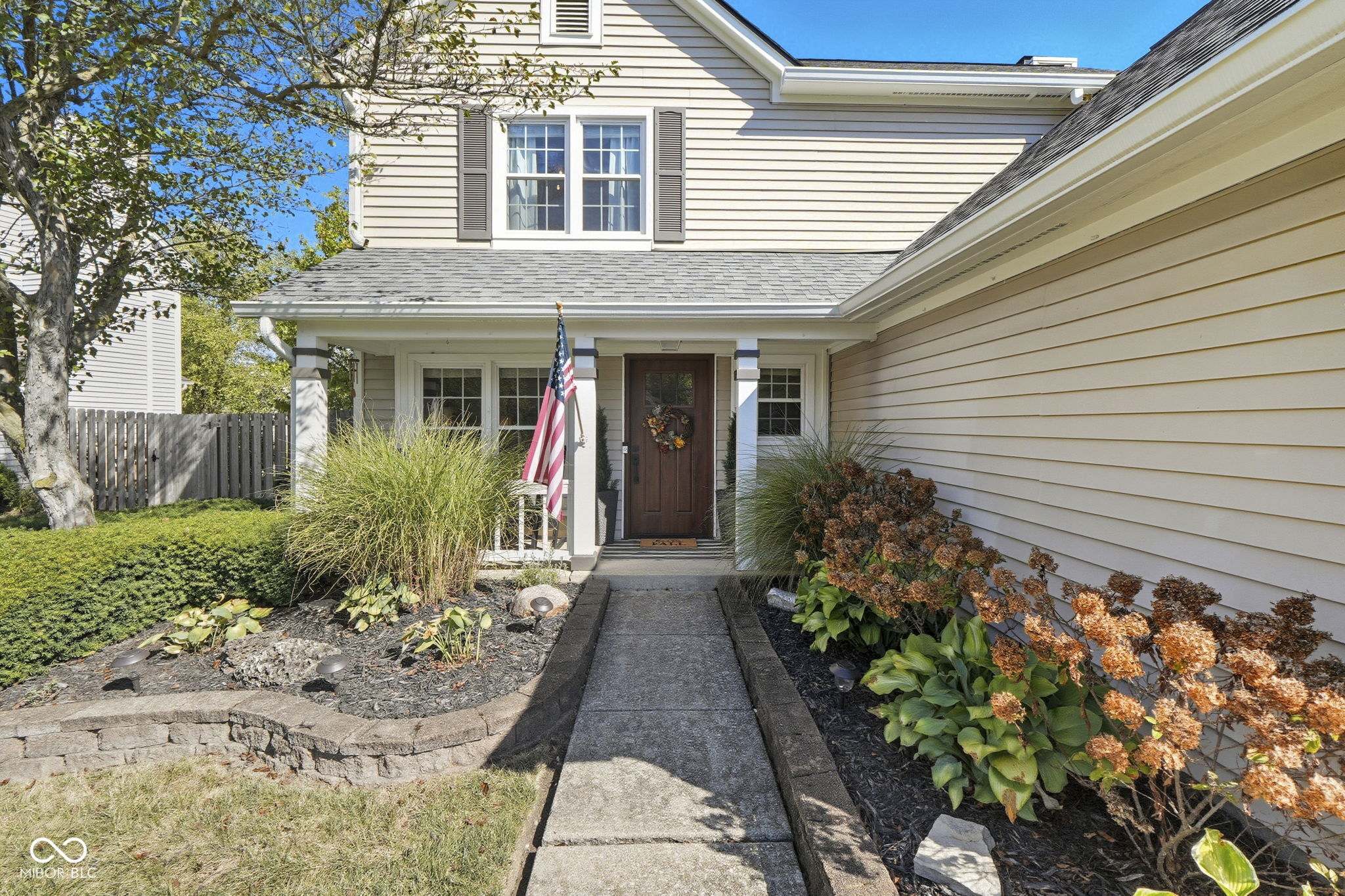 8607 Woodstone Way W