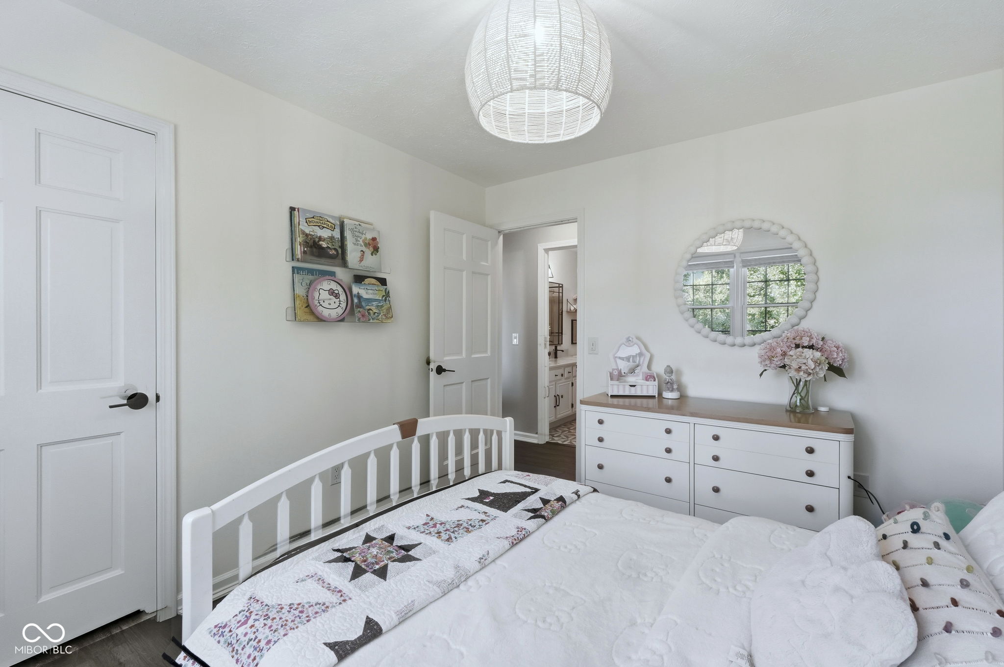 8607 Woodstone Way W