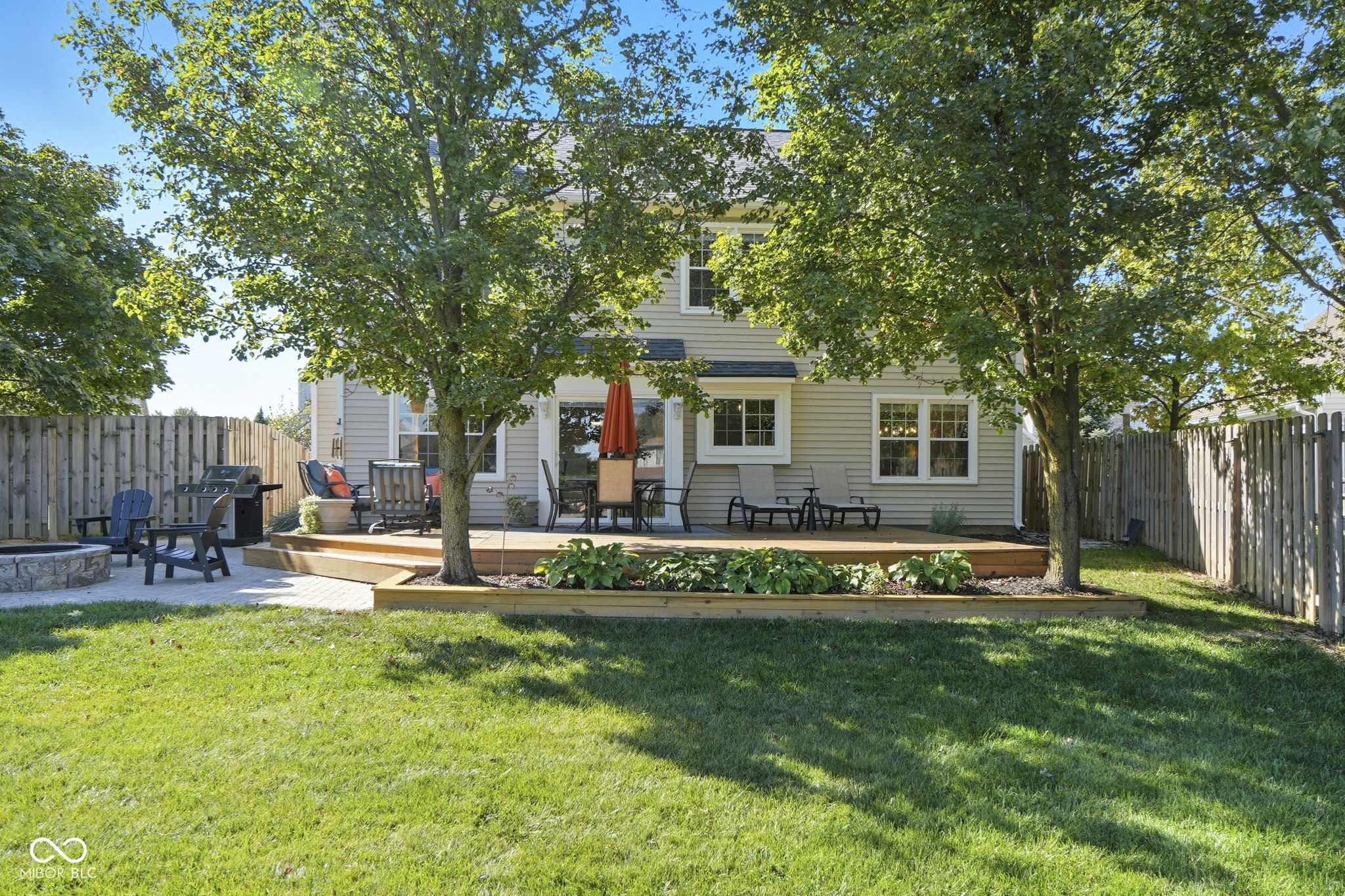 8607 Woodstone Way W