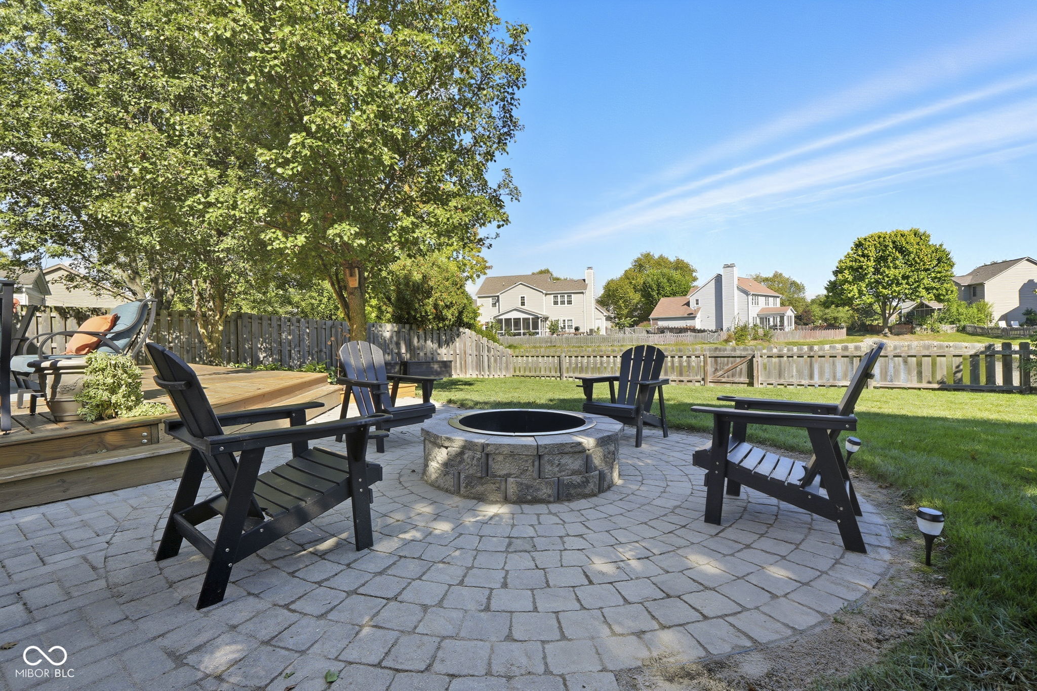 8607 Woodstone Way W