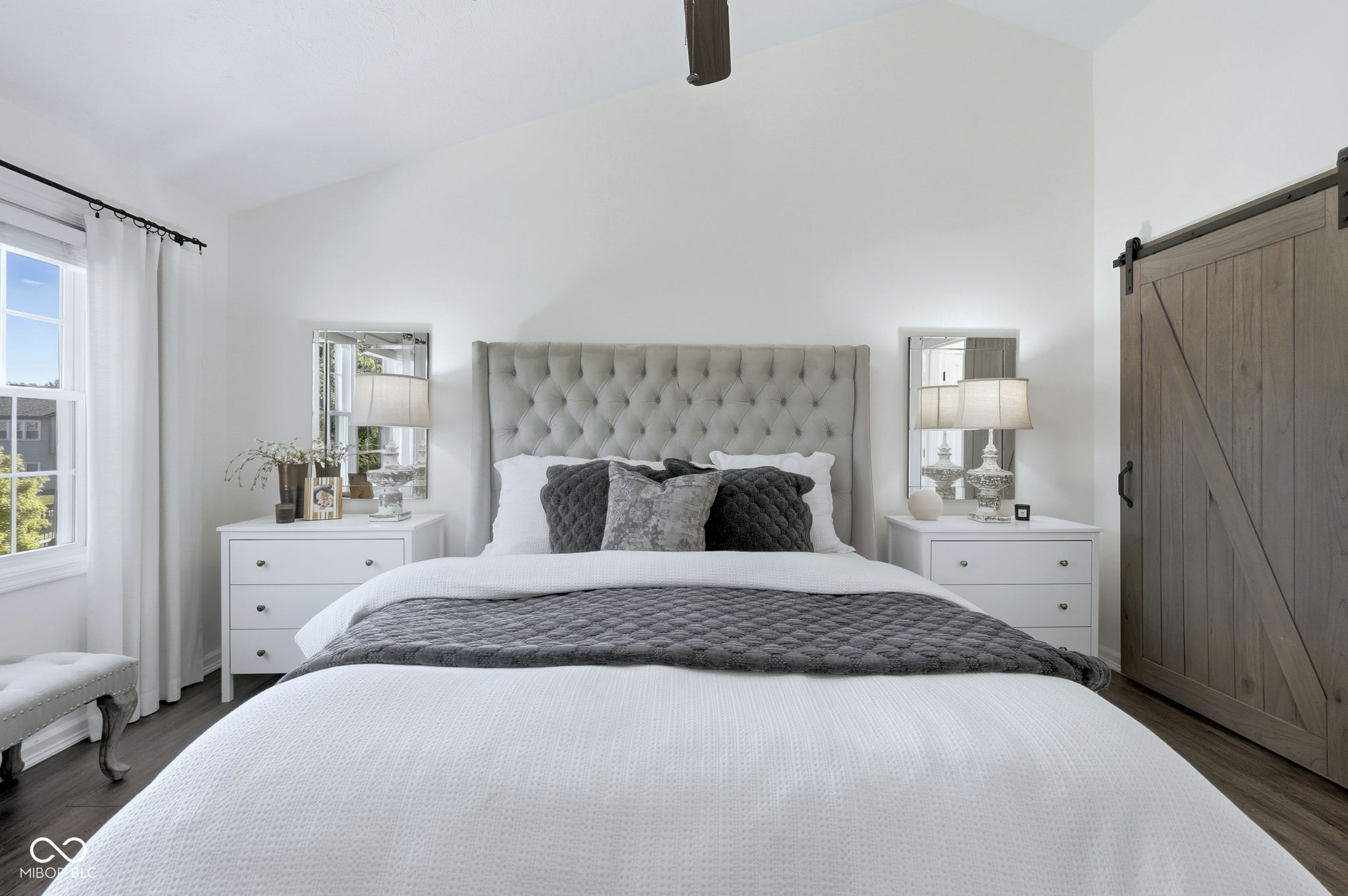 8607 Woodstone Way W