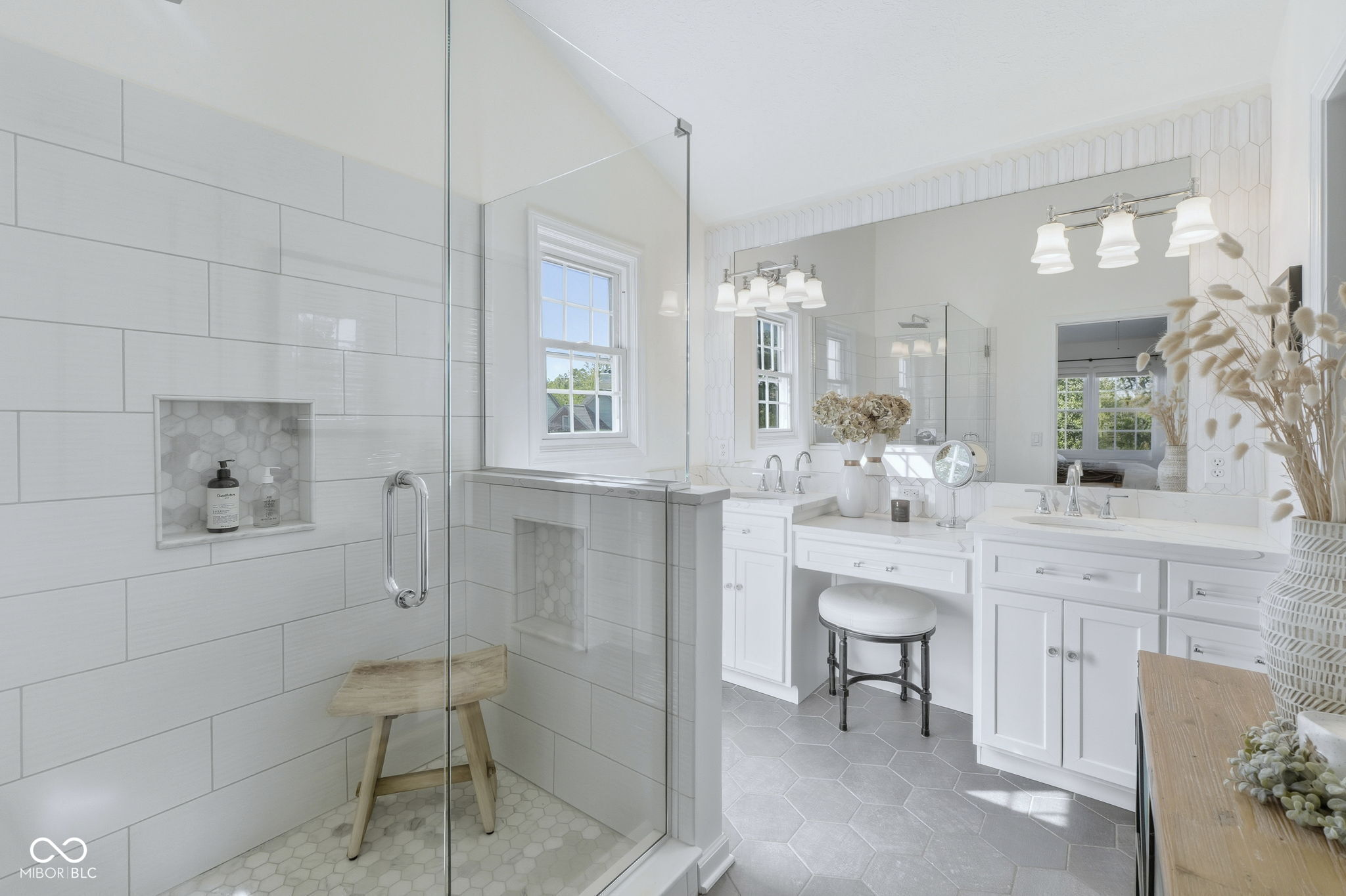 8607 Woodstone Way W