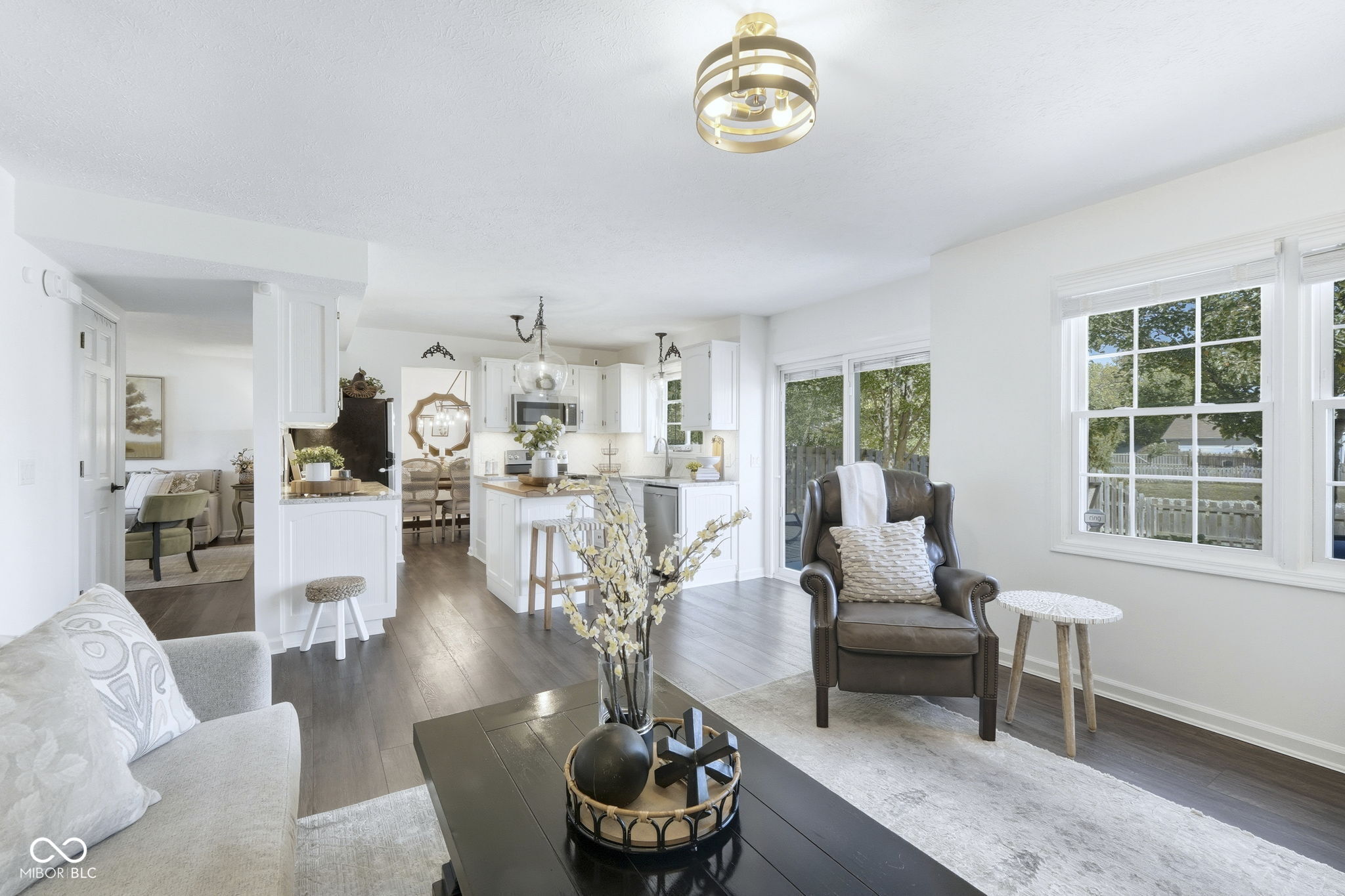 8607 Woodstone Way W