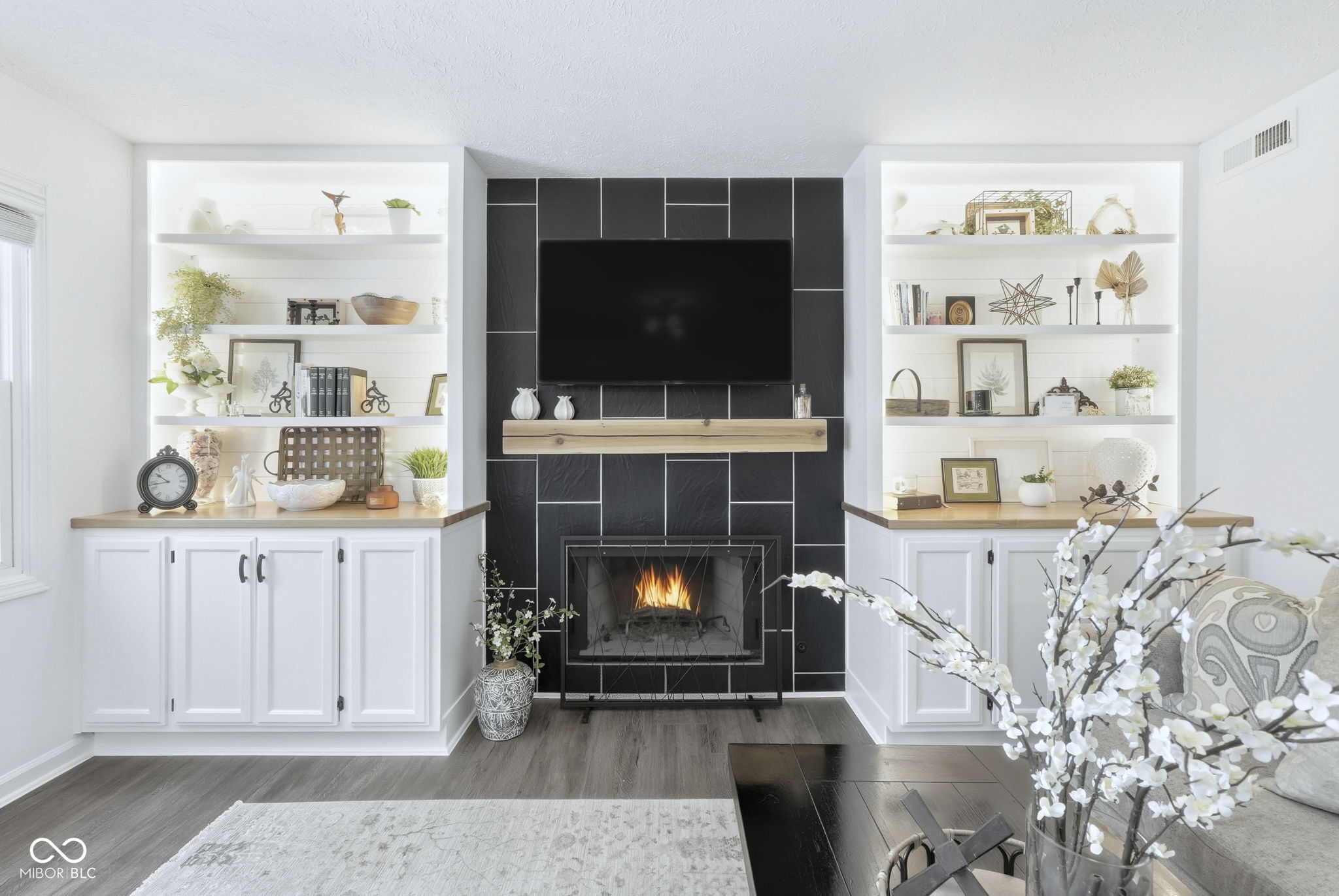 8607 Woodstone Way W