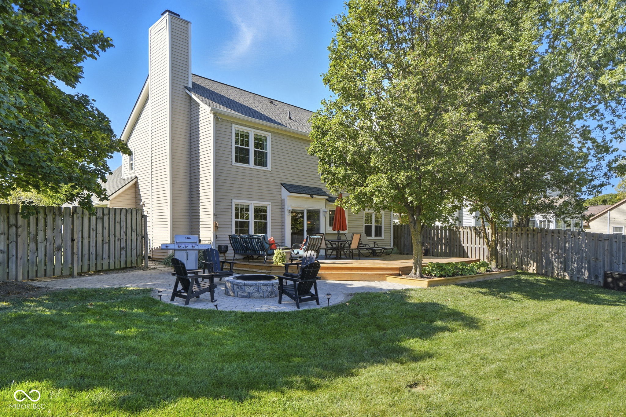 8607 Woodstone Way W