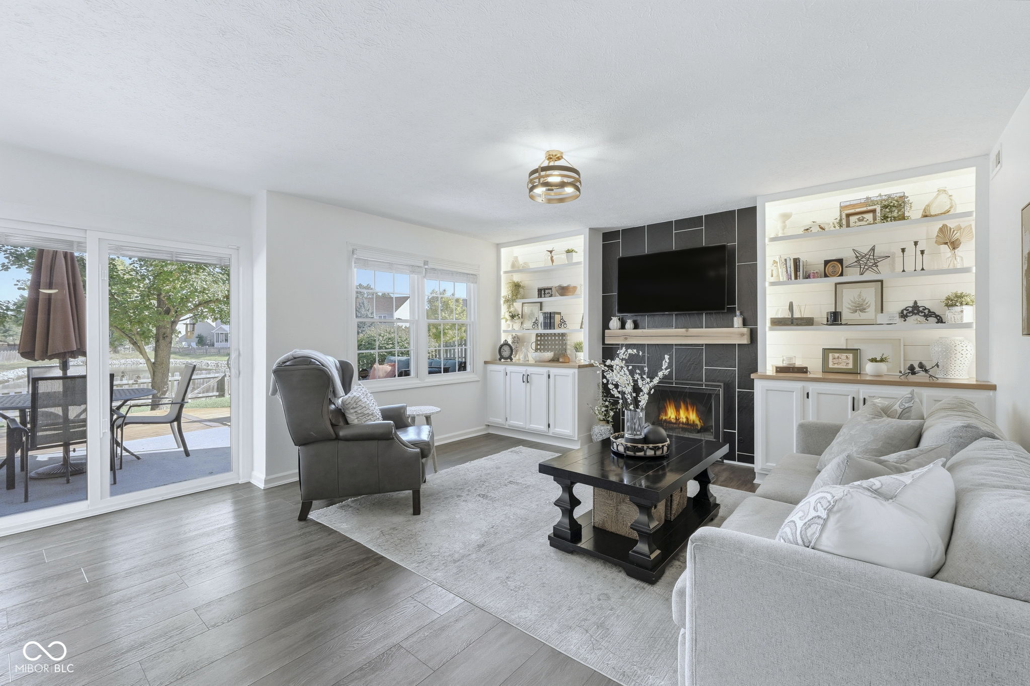 8607 Woodstone Way W