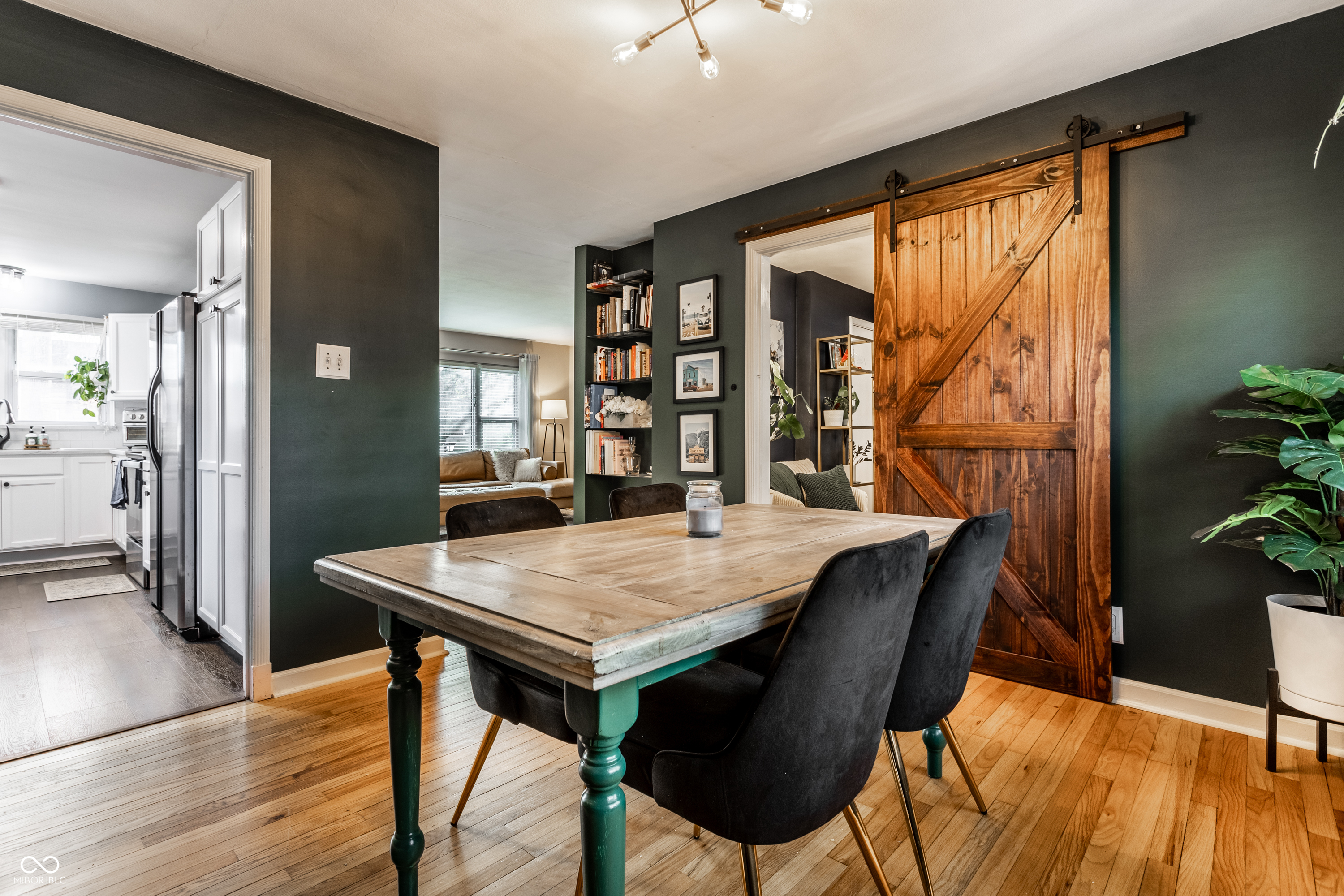 5704 Crestview Avenue