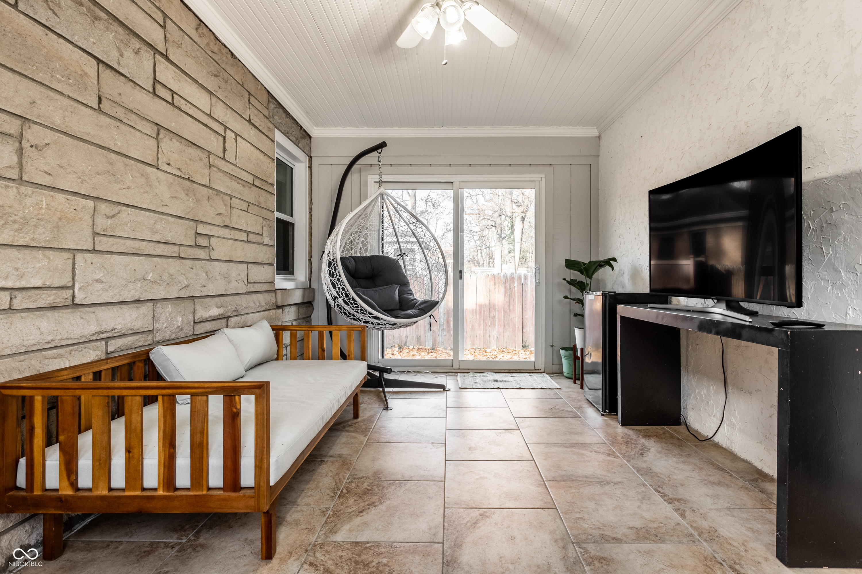 5704 Crestview Avenue