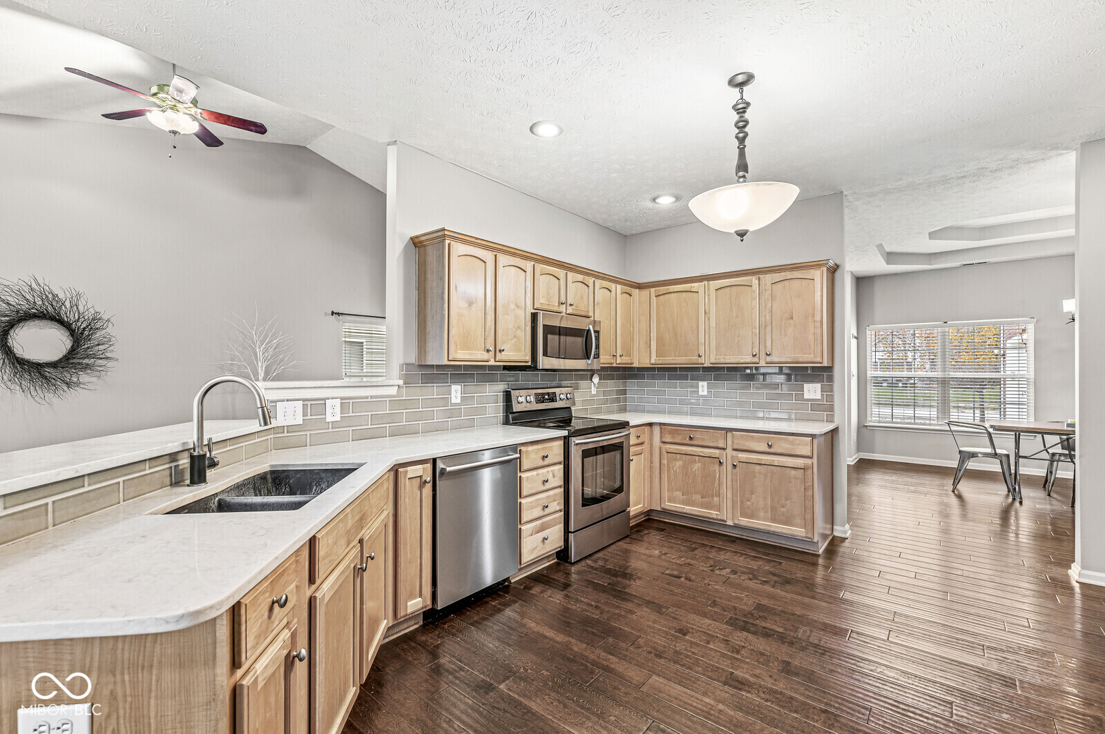 13902 River Birch Way