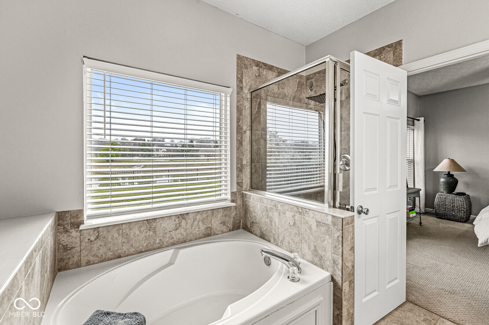 13902 River Birch Way