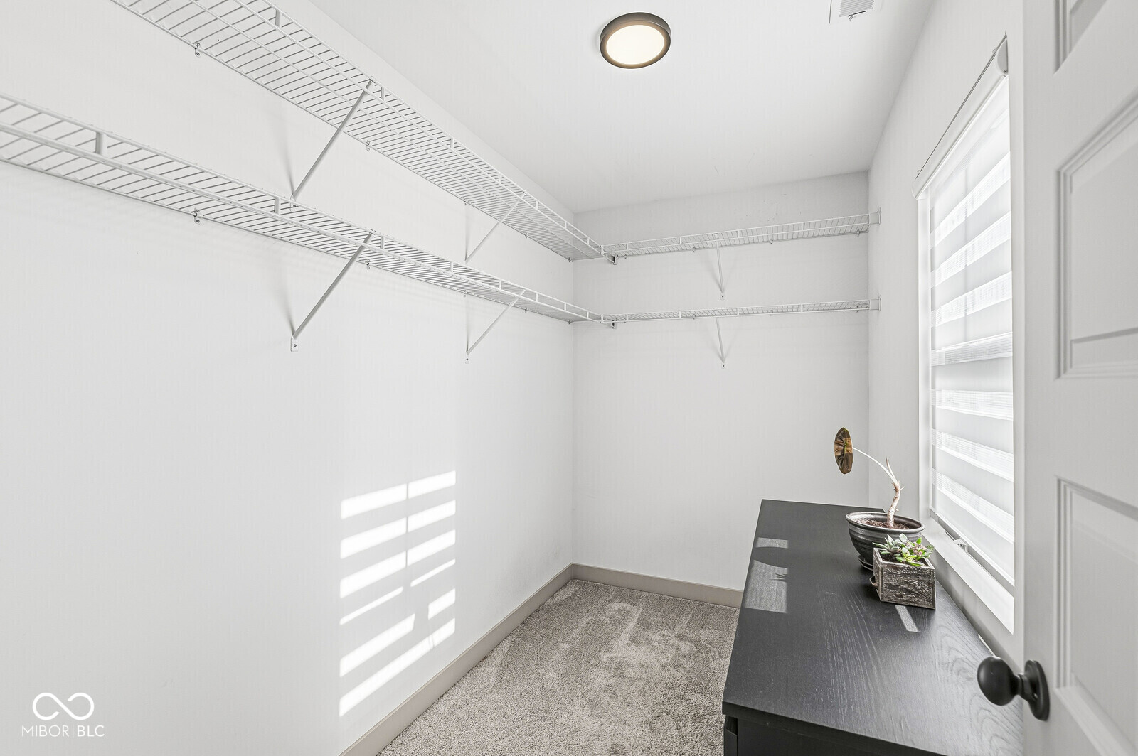 1214 E New York Street