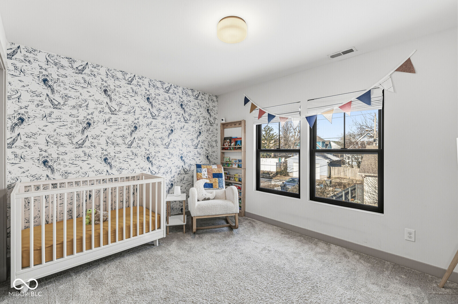 1214 E New York Street