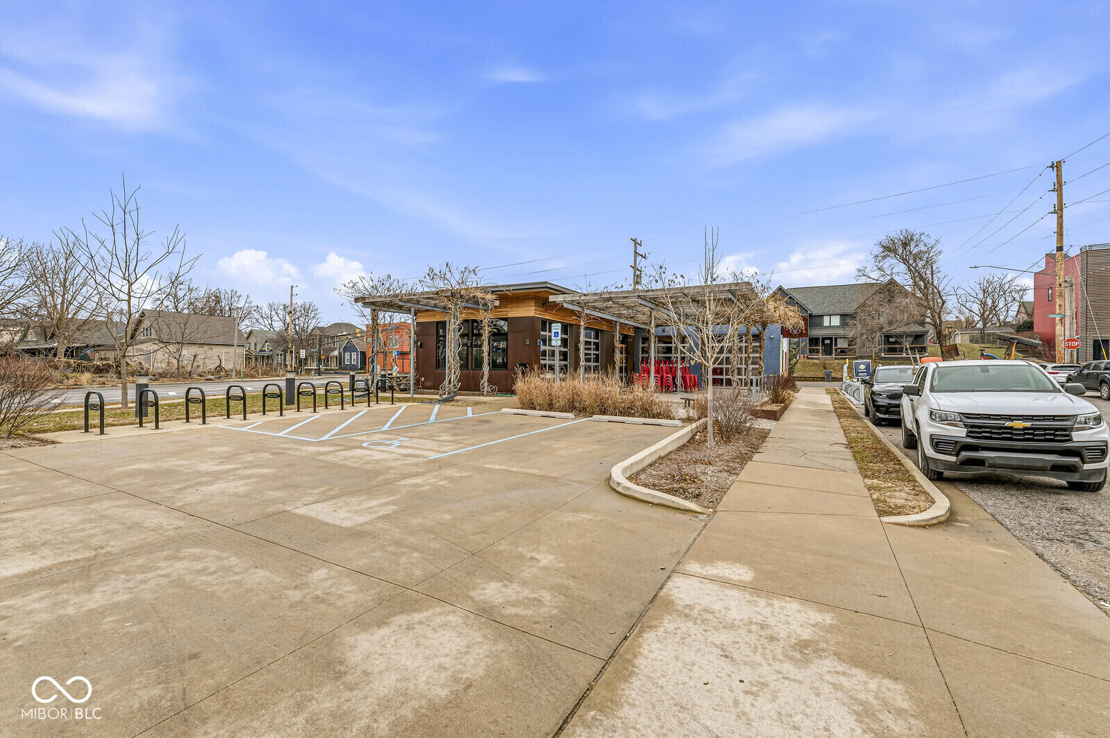 1214 E New York Street