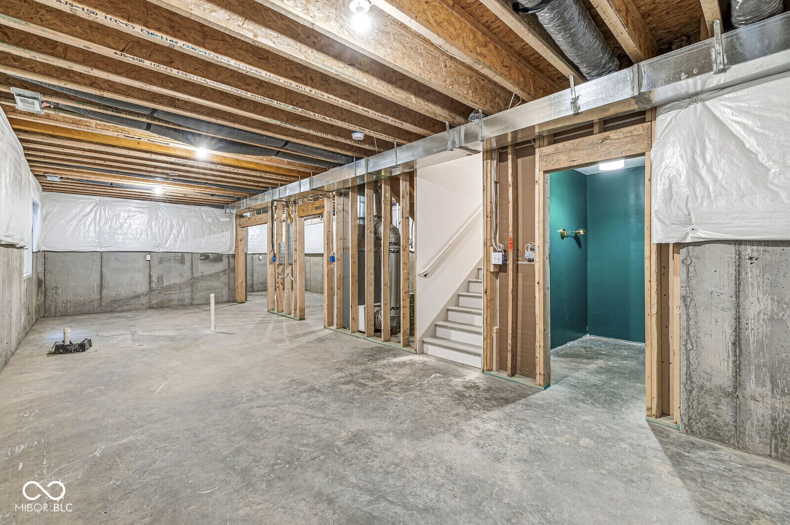 1214 E New York Street