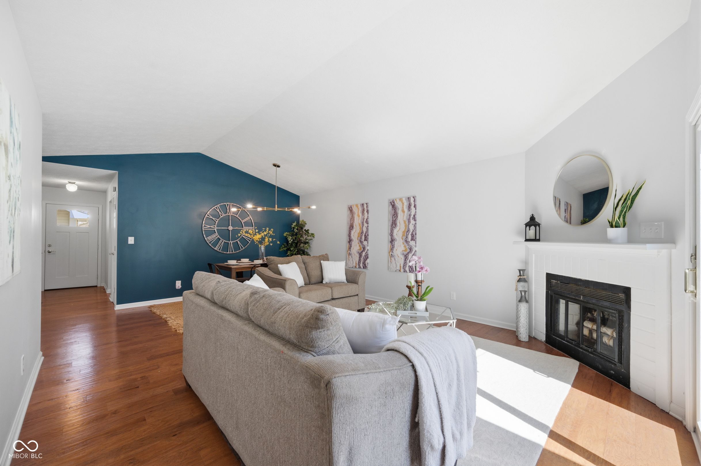 627 E 93rd Street