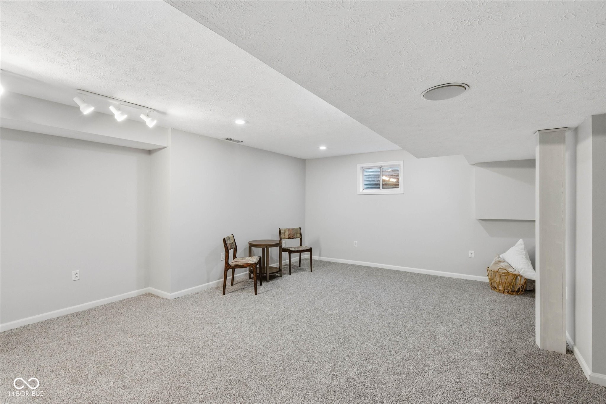 7822 Prairie View Drive
