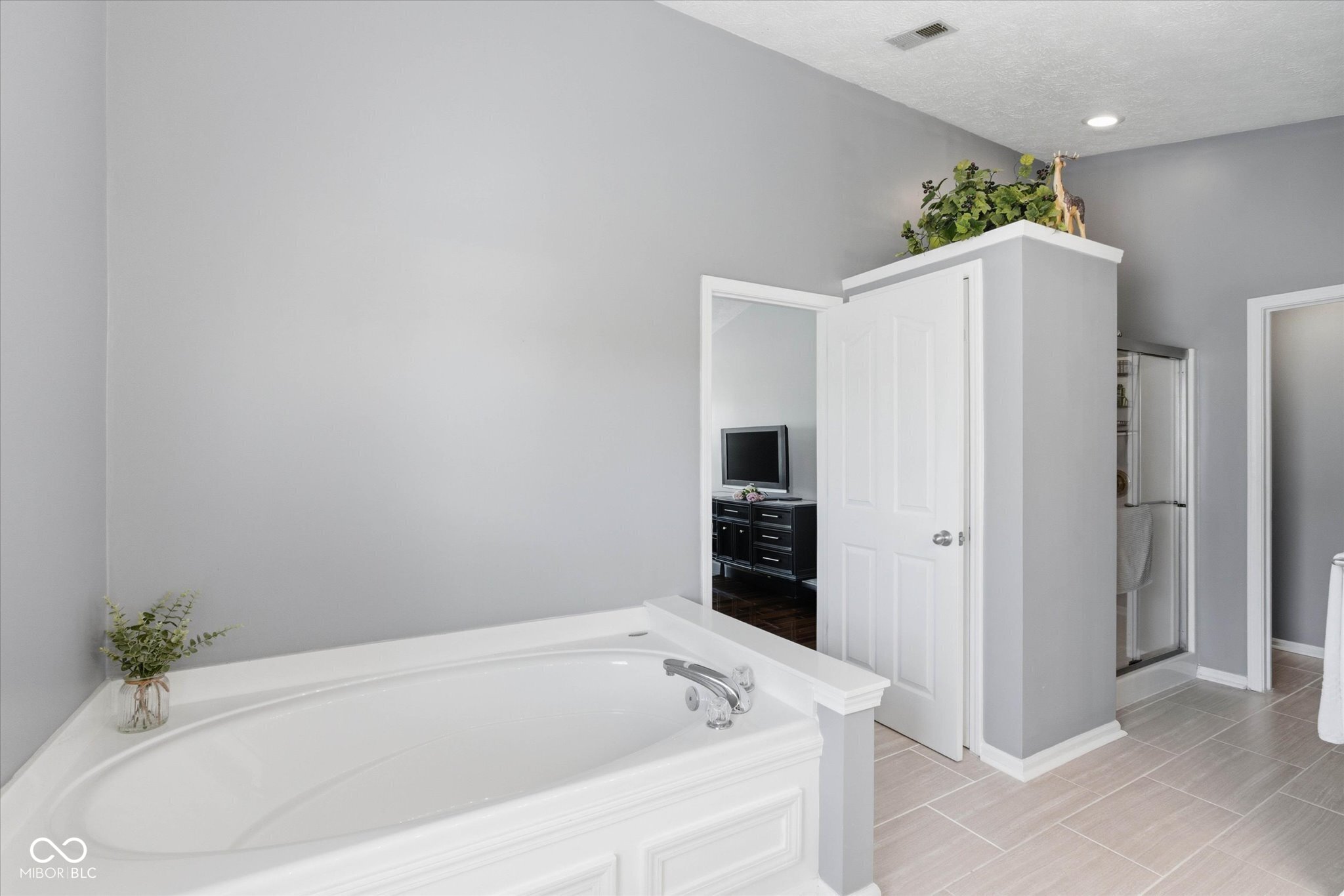 7822 Prairie View Drive