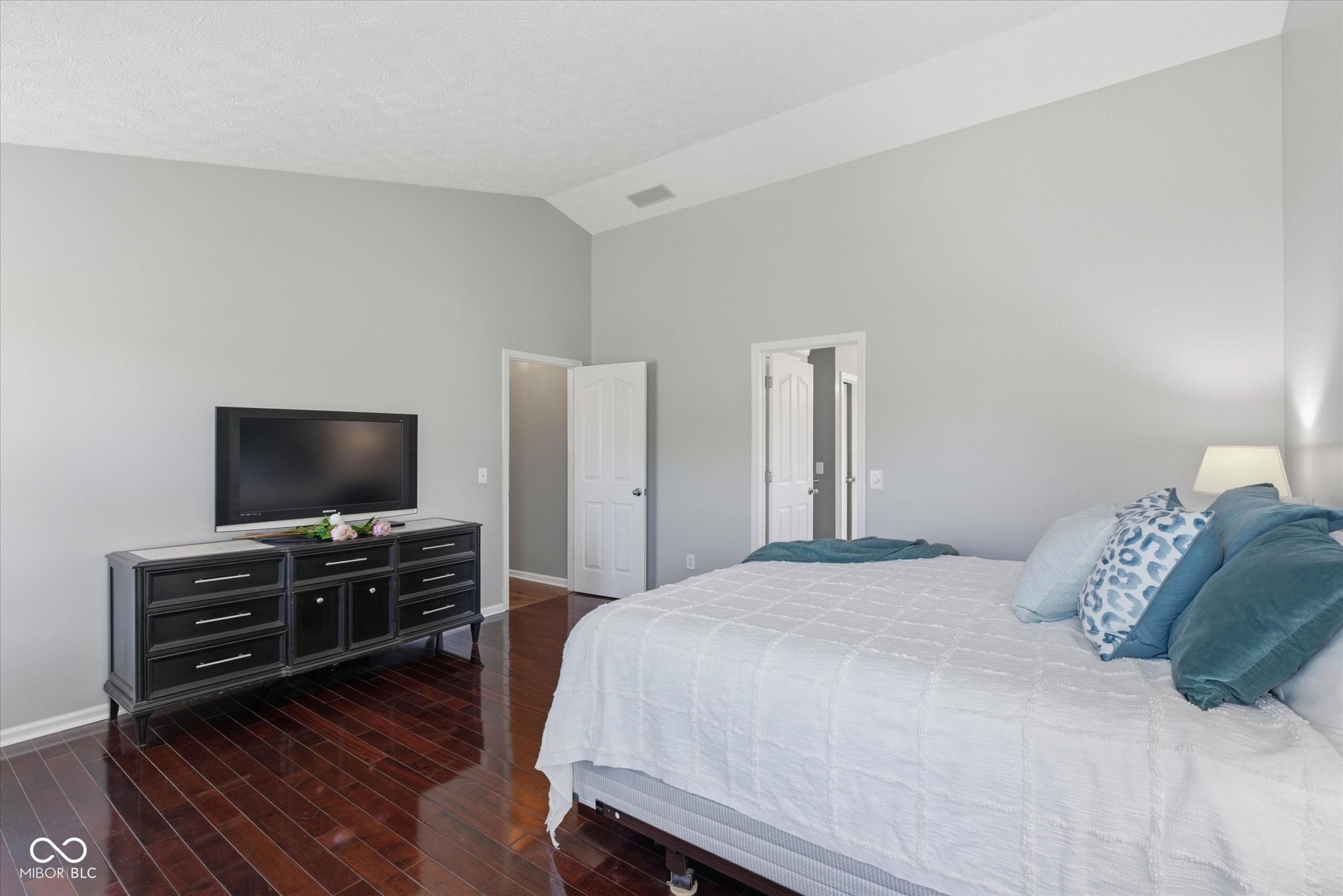 7822 Prairie View Drive