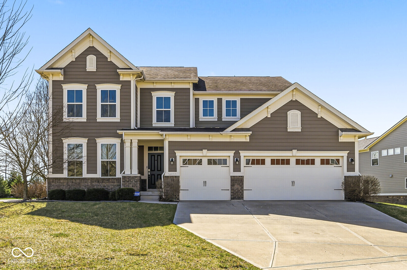 14933 W Black Wolf Run Drive