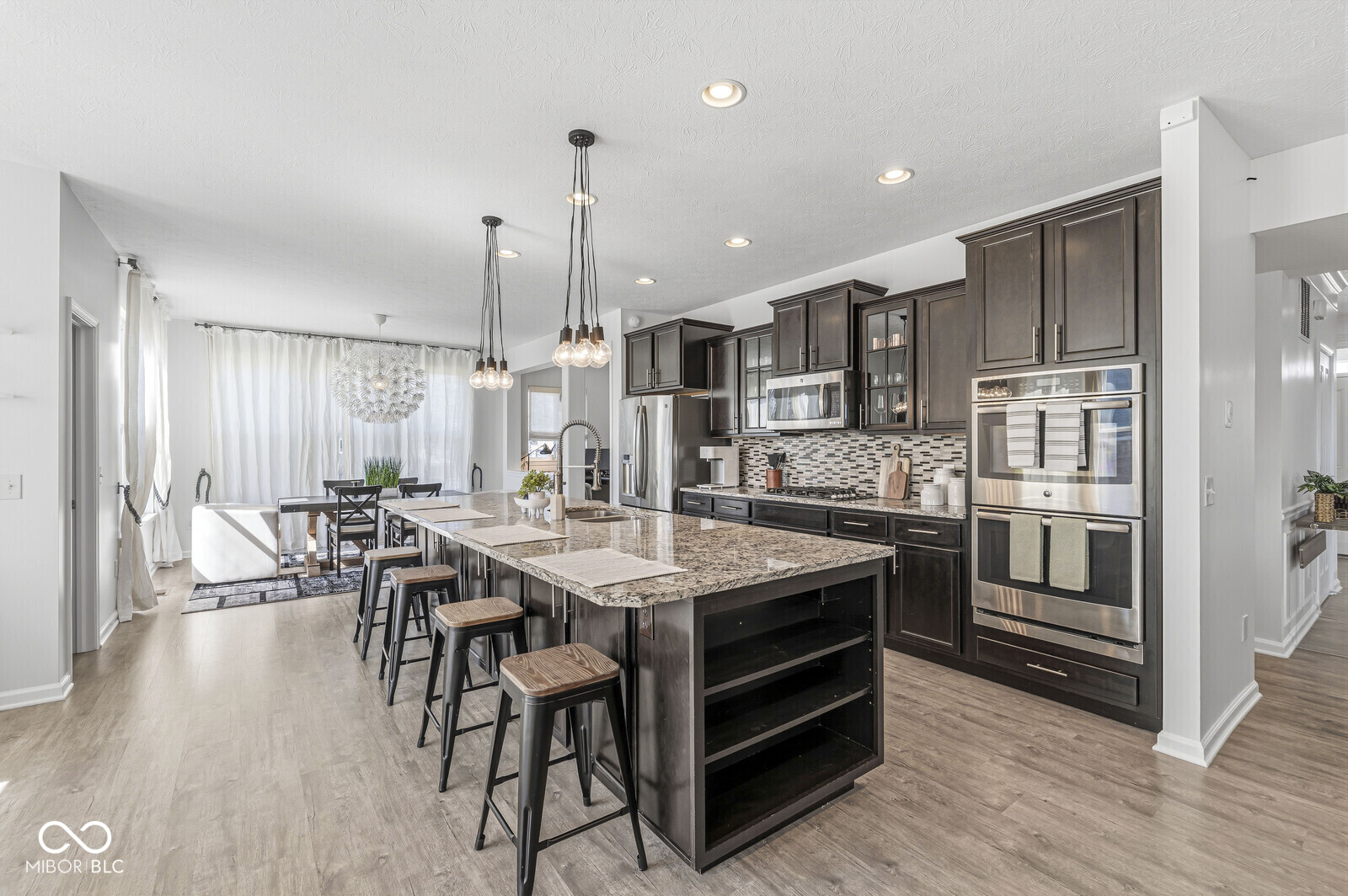 14933 W Black Wolf Run Drive