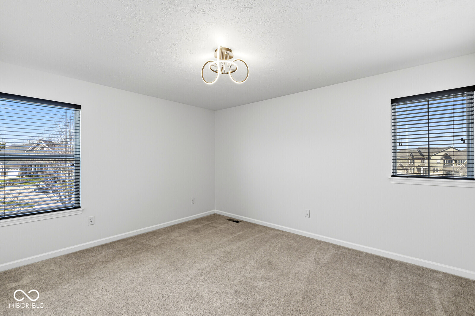 14933 W Black Wolf Run Drive