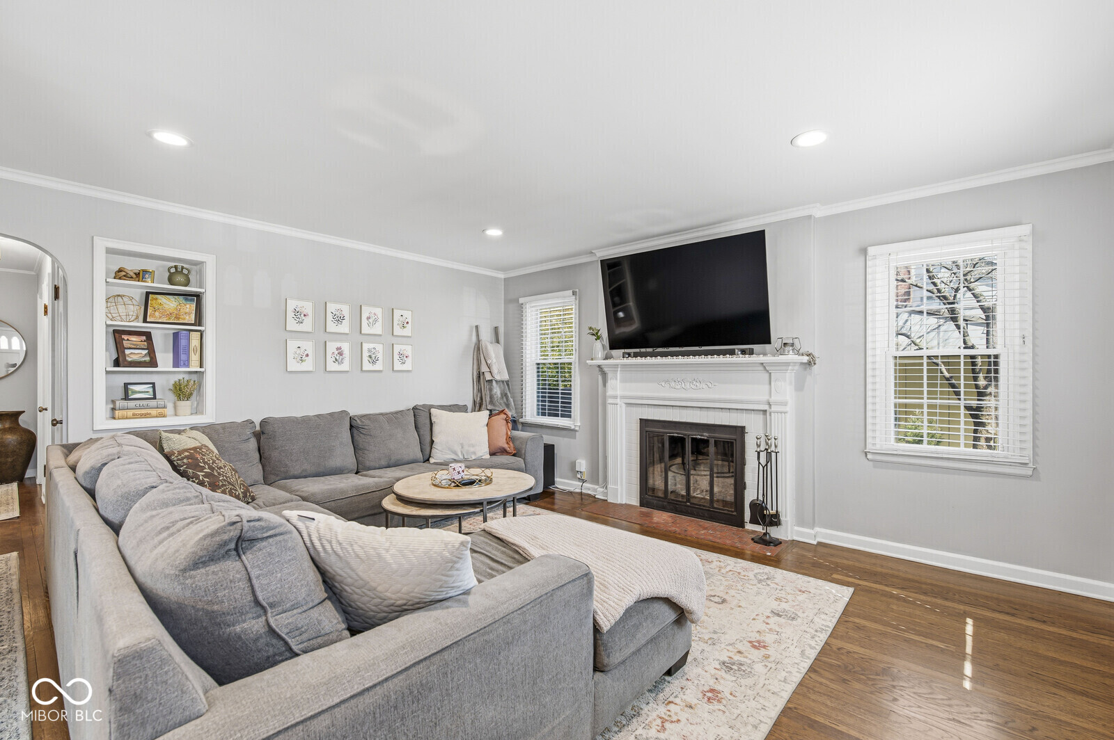 1902 Kessler Boulevard East Drive