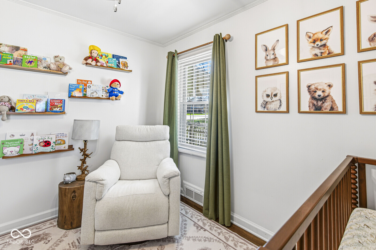 1902 Kessler Boulevard East Drive