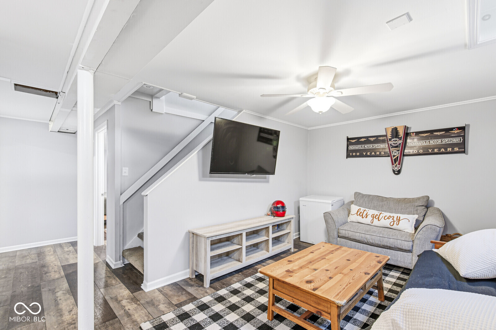 1902 Kessler Boulevard East Drive