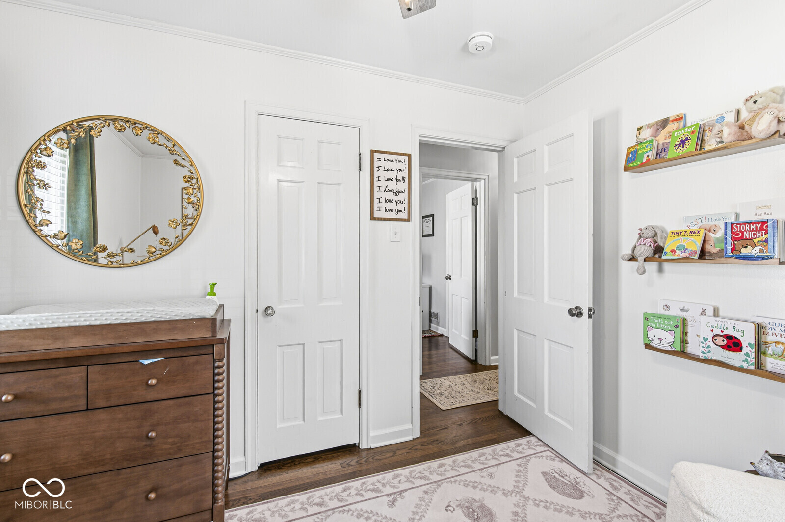 1902 Kessler Boulevard East Drive