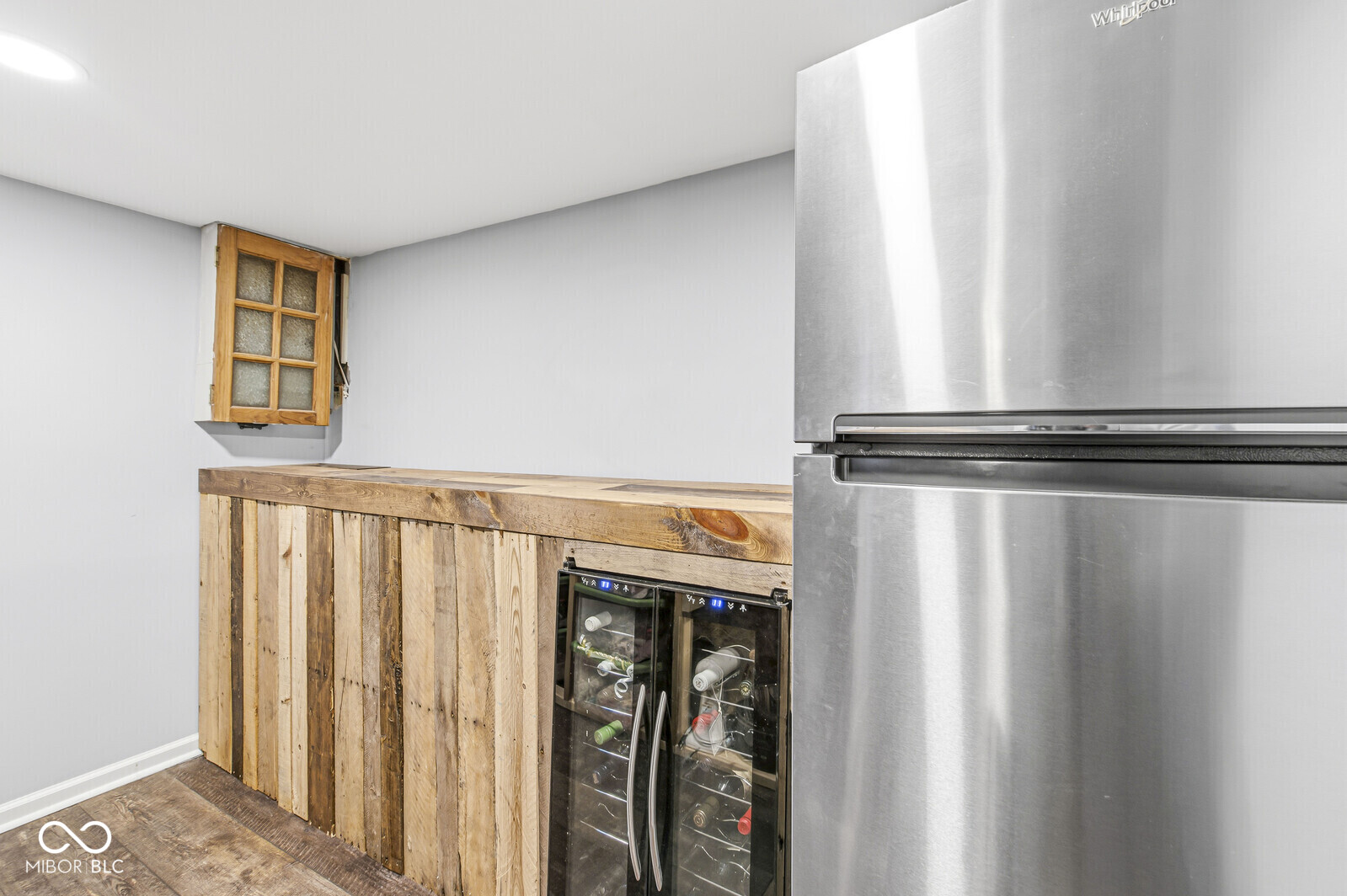 1902 Kessler Boulevard East Drive