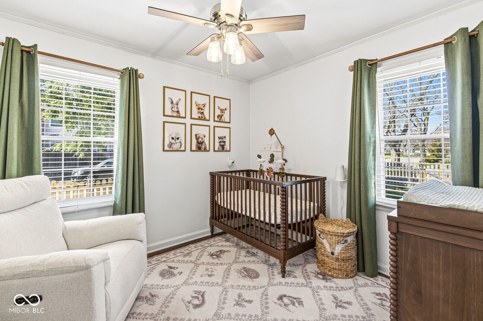 1902 Kessler Boulevard East Drive