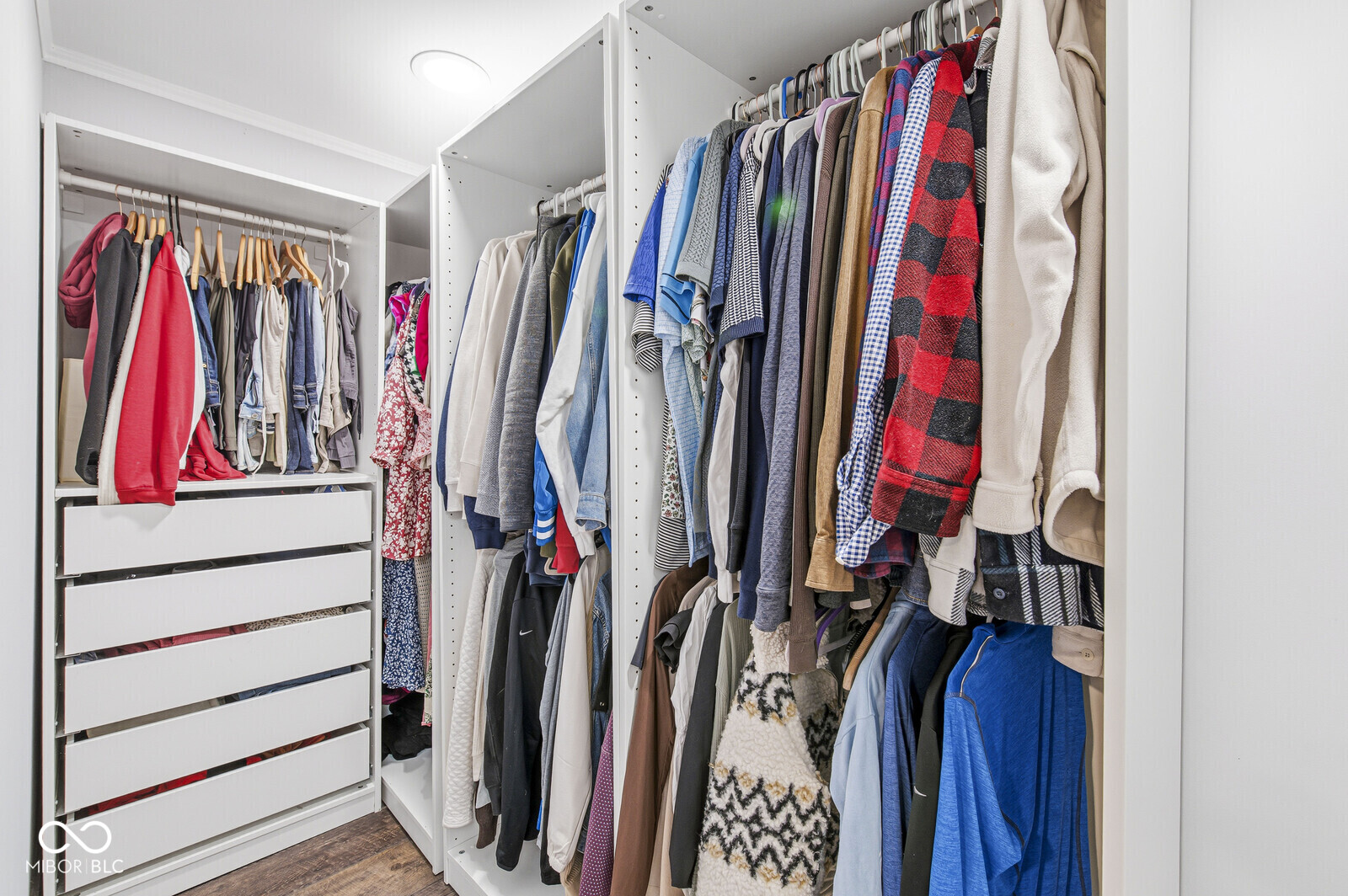 1902 Kessler Boulevard East Drive