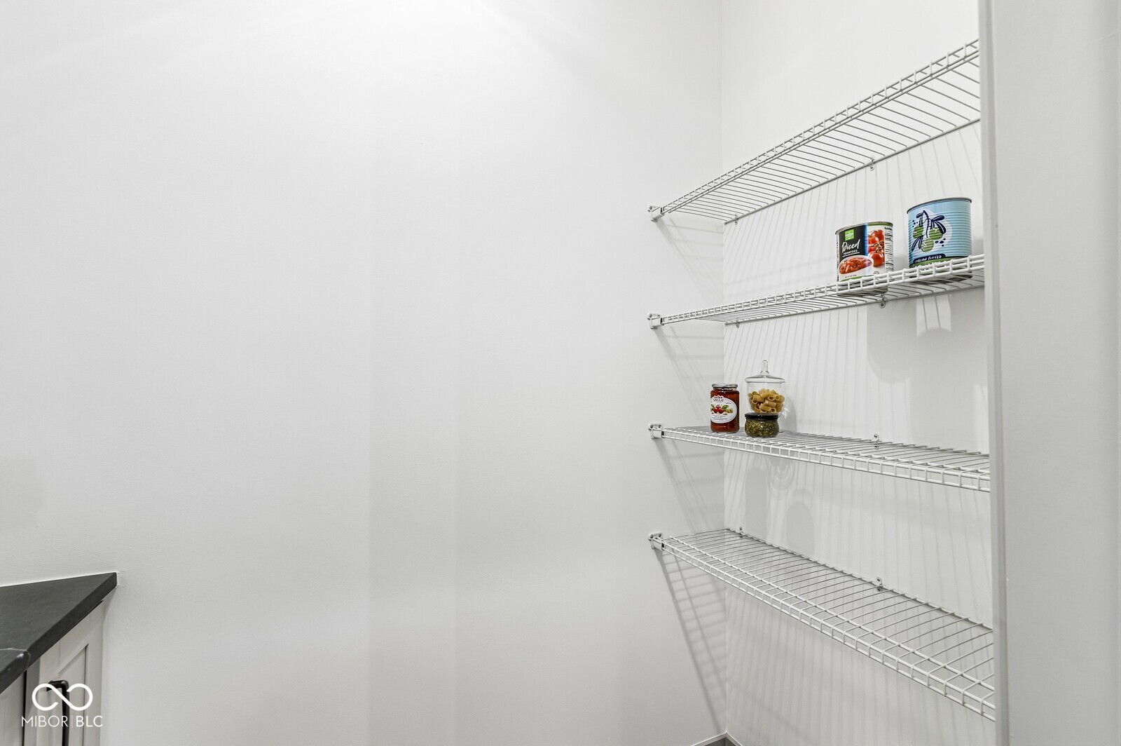 1214 E New York Street