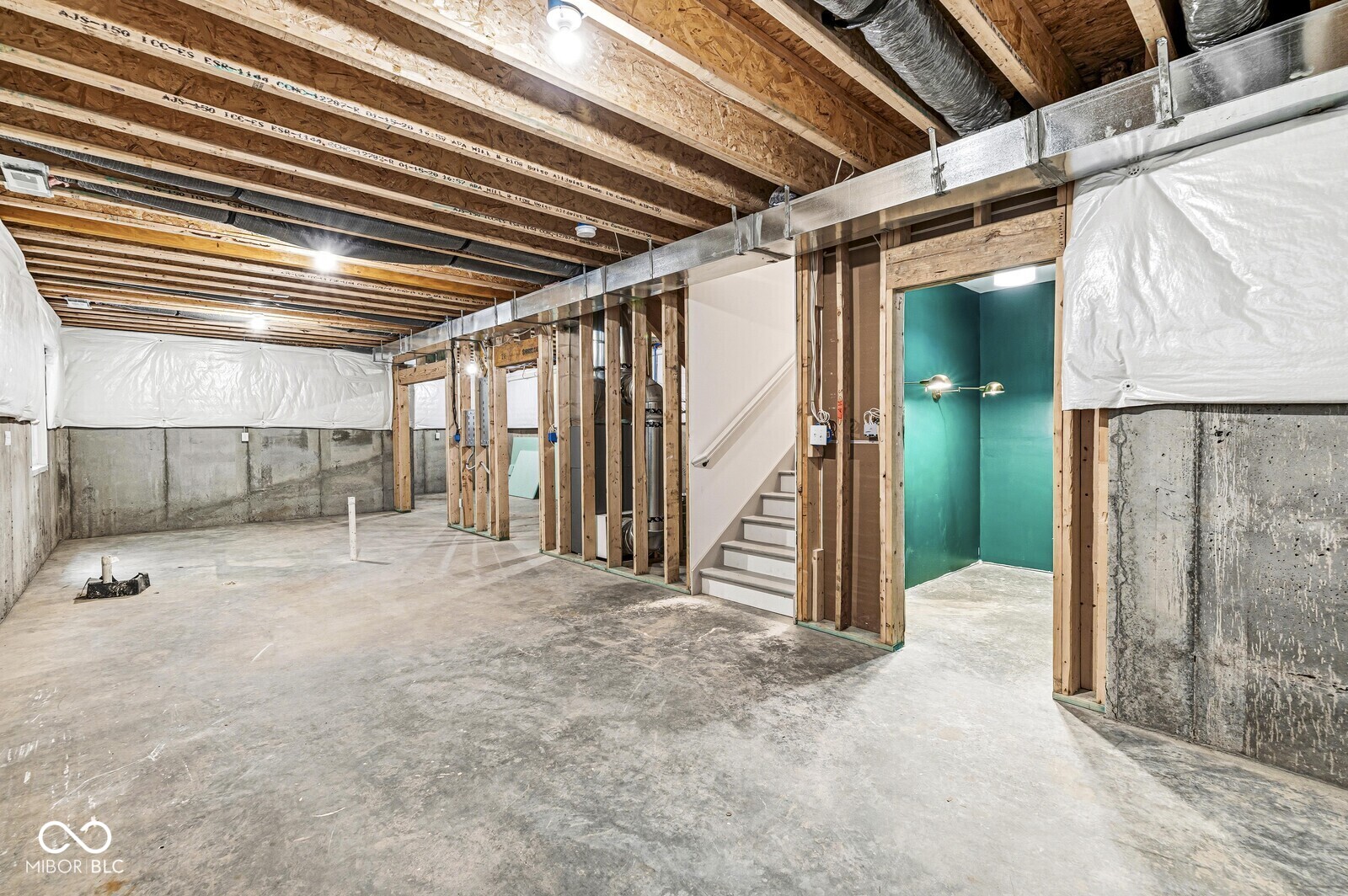 1214 E New York Street