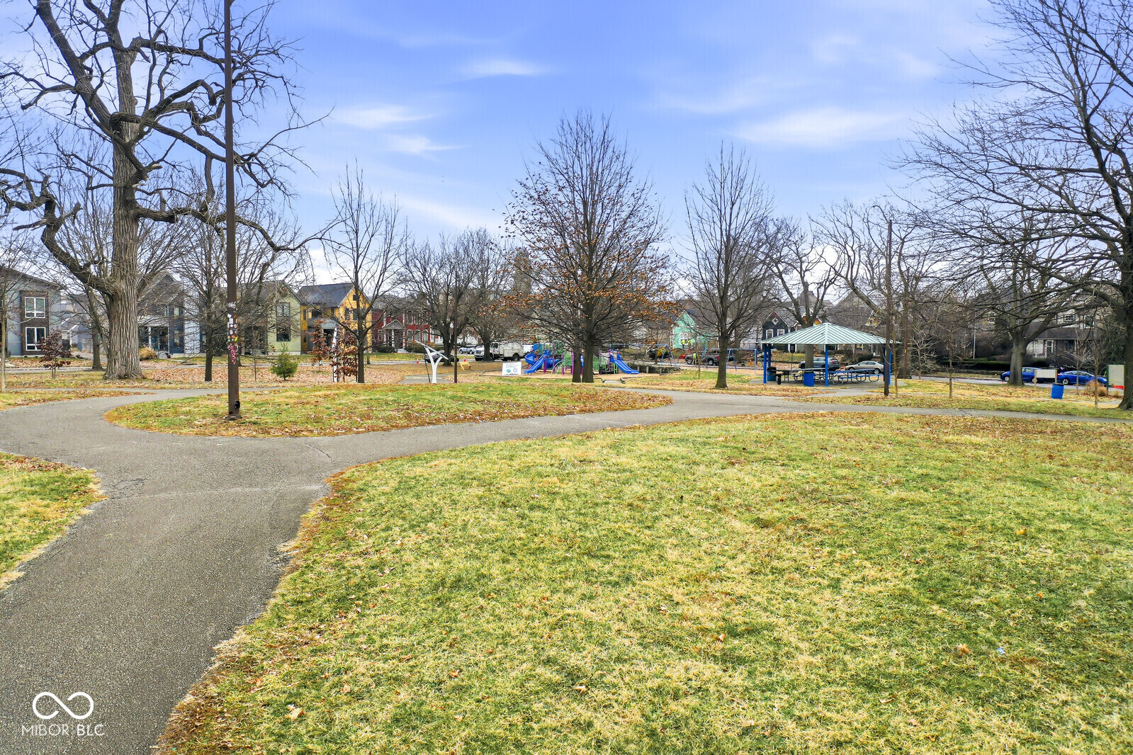 1214 E New York Street