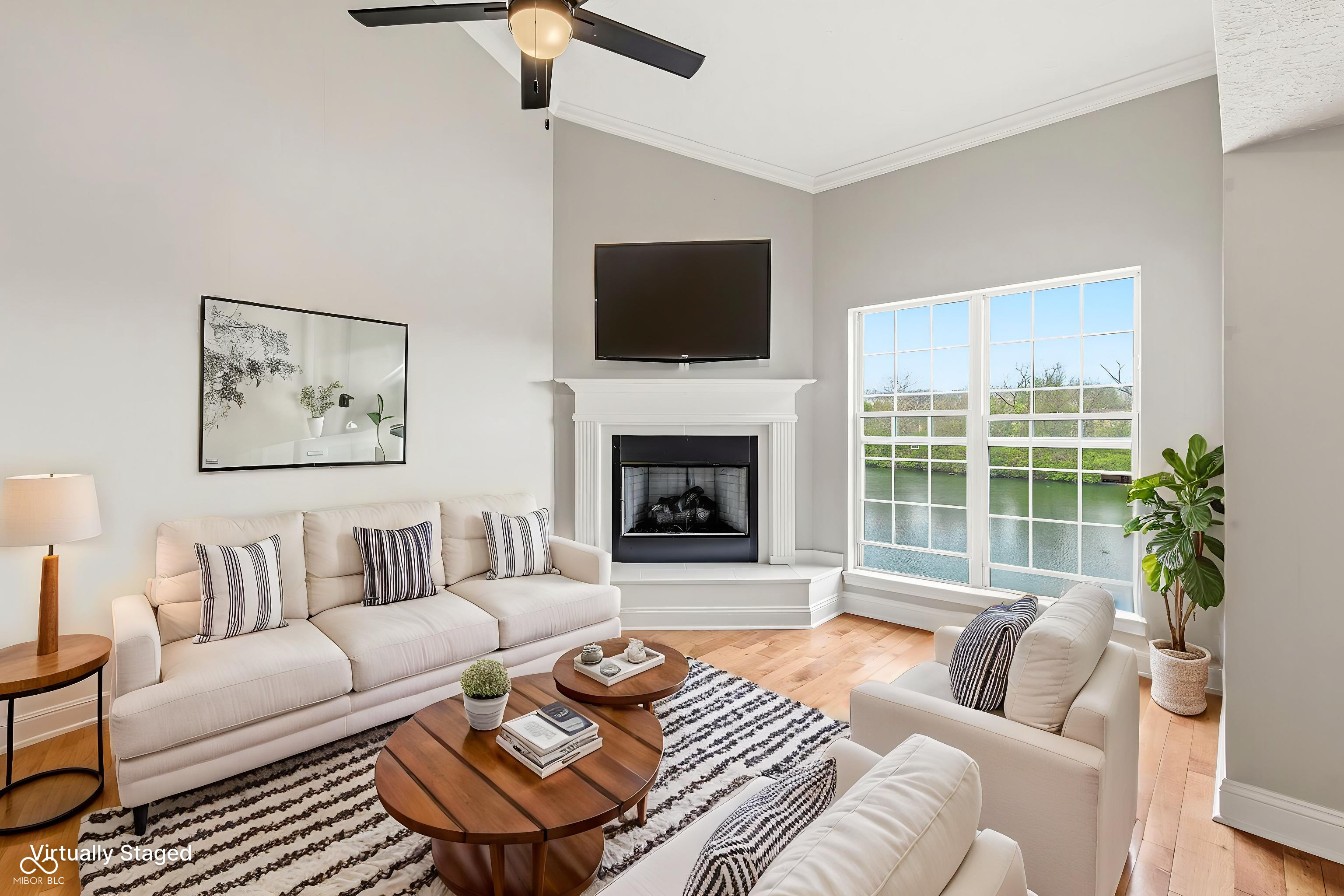 6643 Shore Island Drive