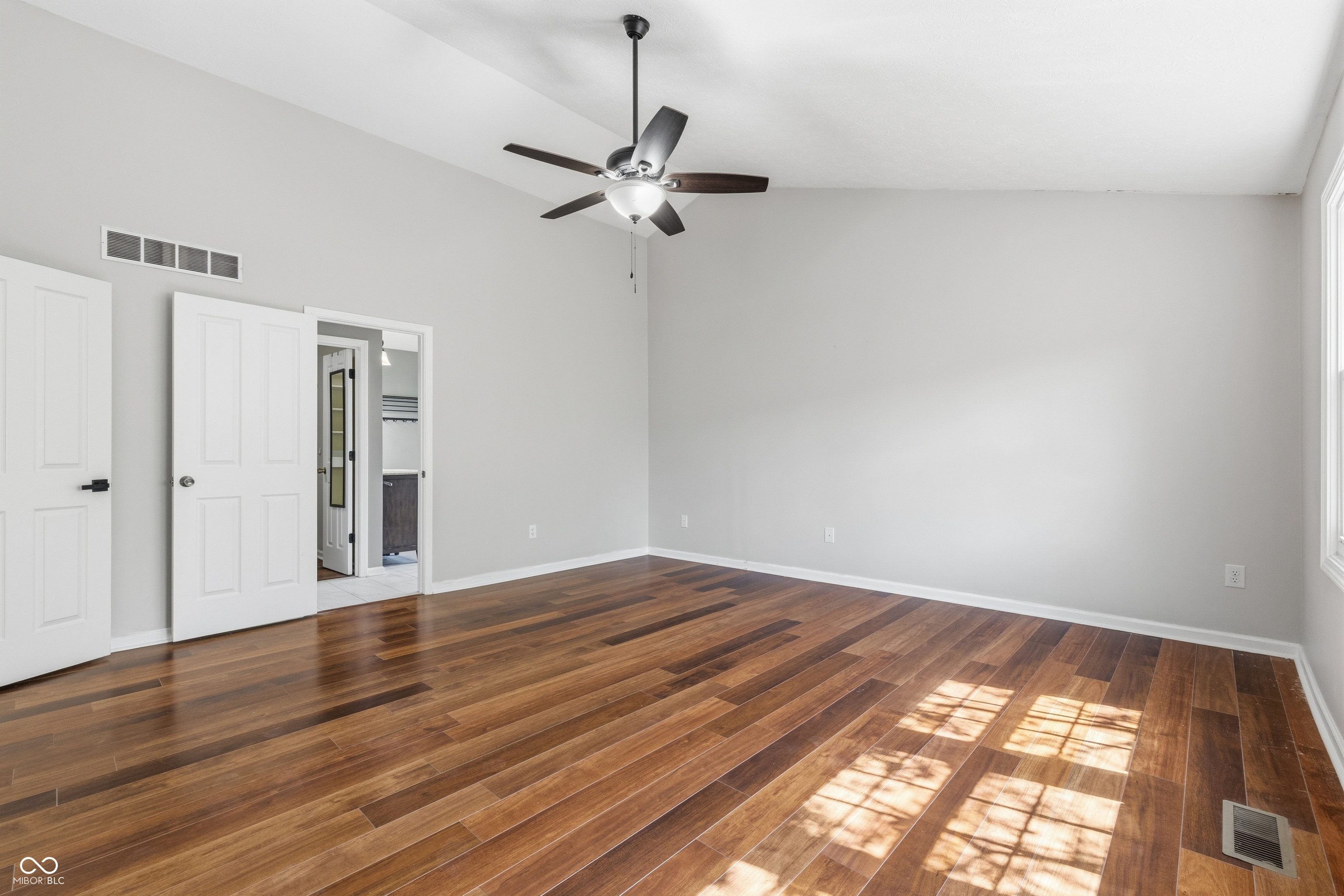 12862 Clifford Circle