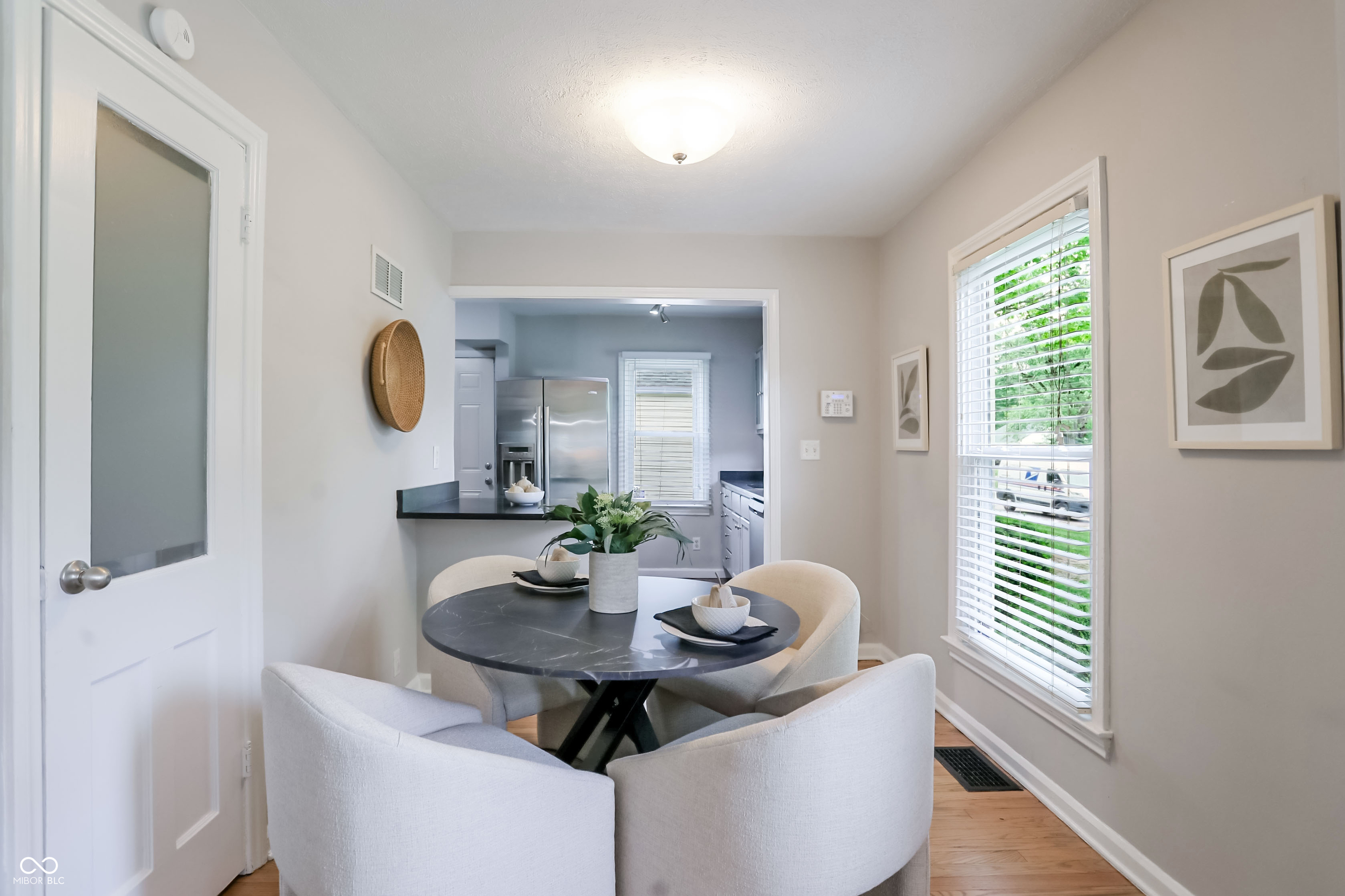 5646 Rosslyn Avenue