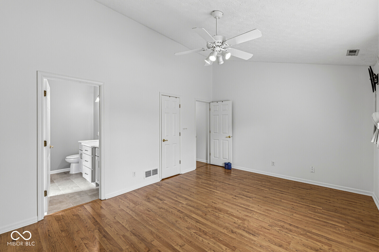 6866 Wild Cherry Drive