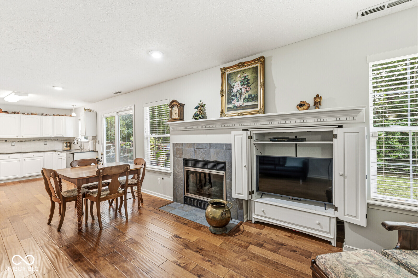 7242 Coppermill Court