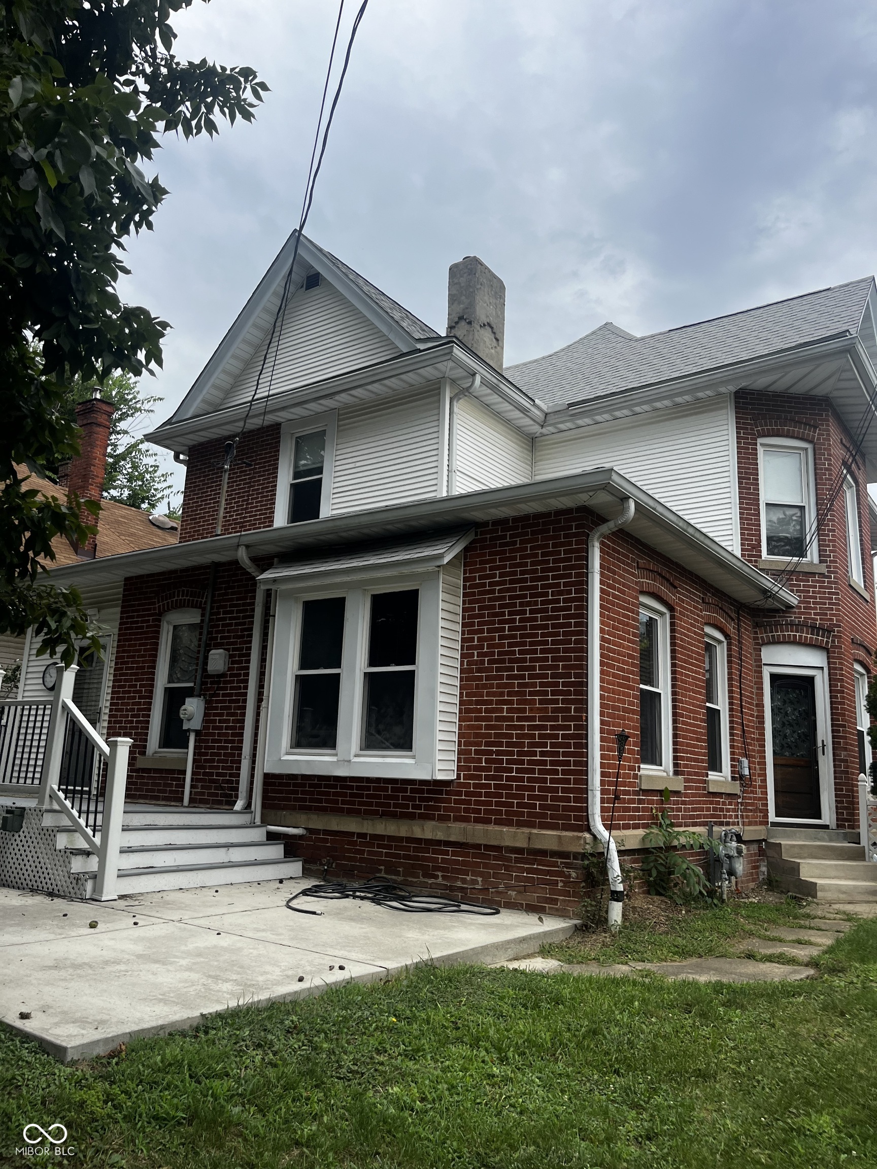 71 W High Street